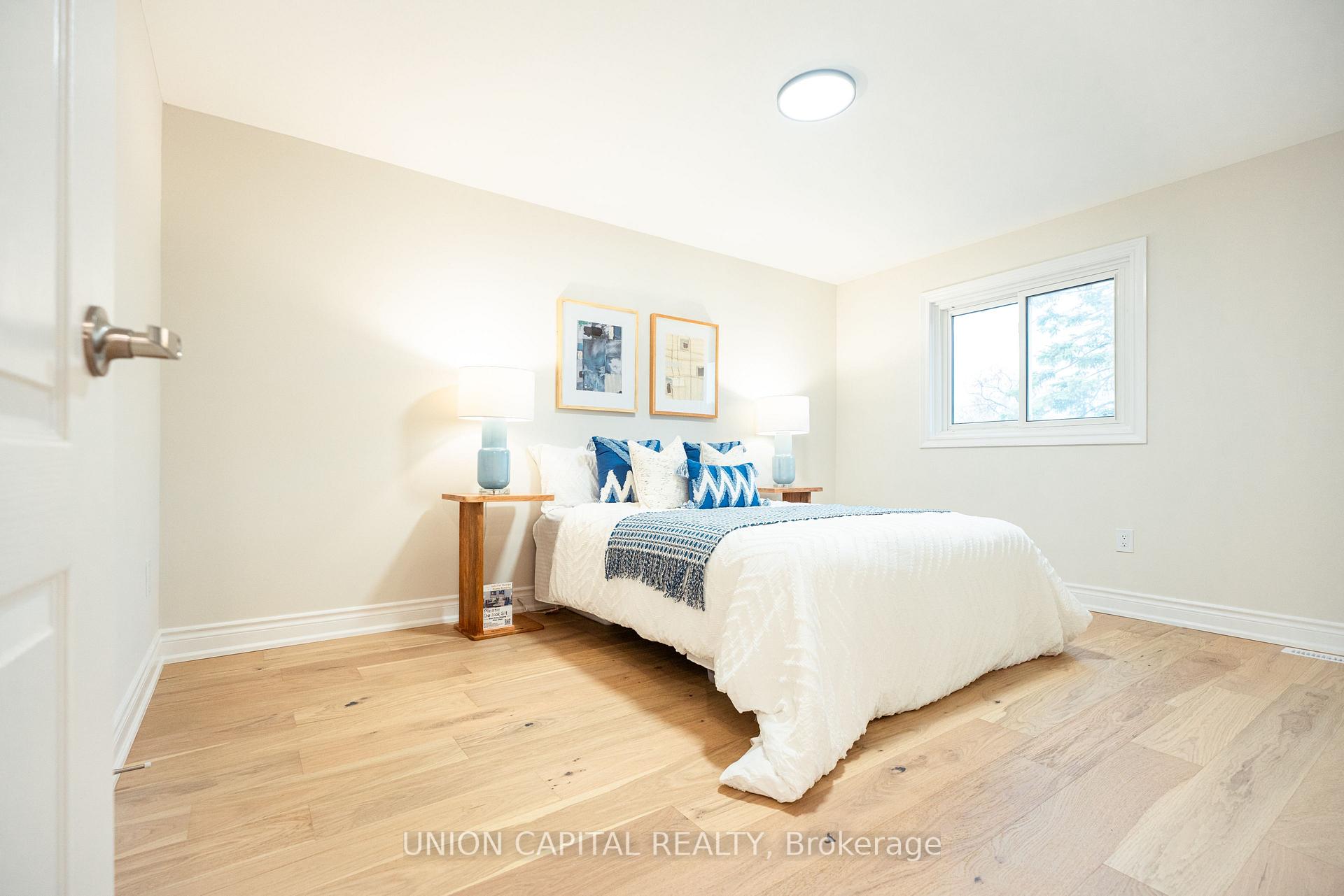 Photo 6 of 163 Joanna Crescent, Vaughan, Crestwood-Springfarm-Yorkhill — HOMEH