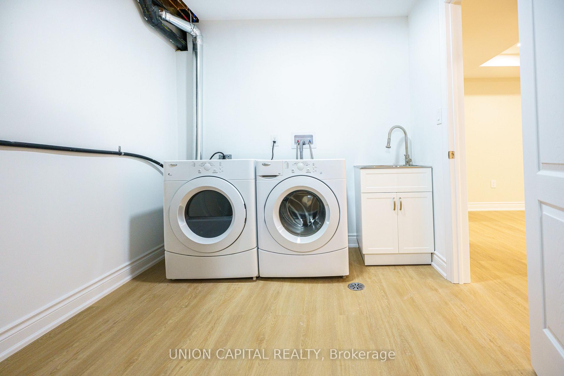 Photo 16 of 163 Joanna Crescent, Vaughan, Crestwood-Springfarm-Yorkhill — HOMEH