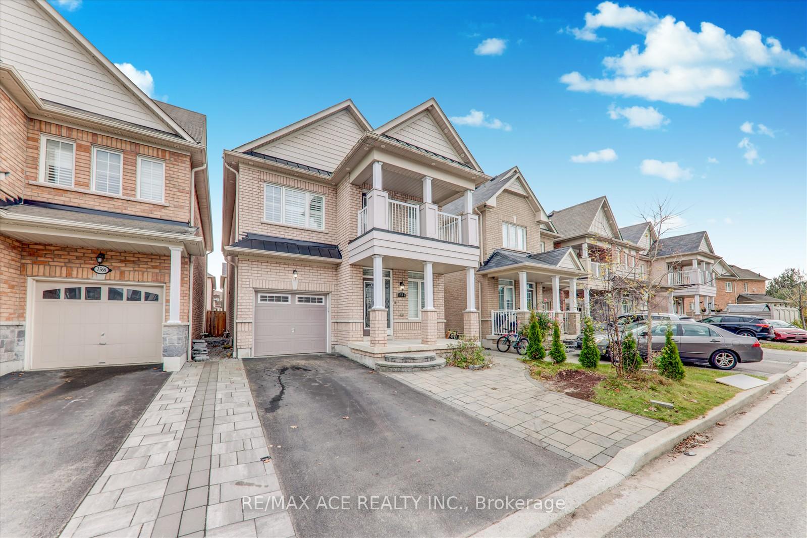 Photo 3 of 1566 Dusty Drive, Pickering, Duffin Heights — HOMEH