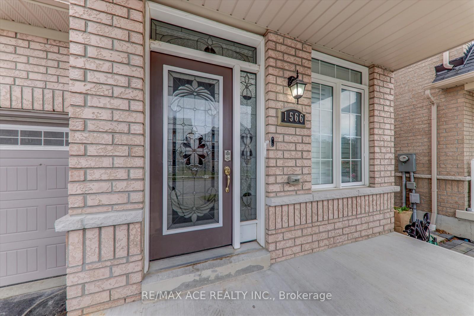 Photo 11 of 1566 Dusty Drive, Pickering, Duffin Heights — HOMEH