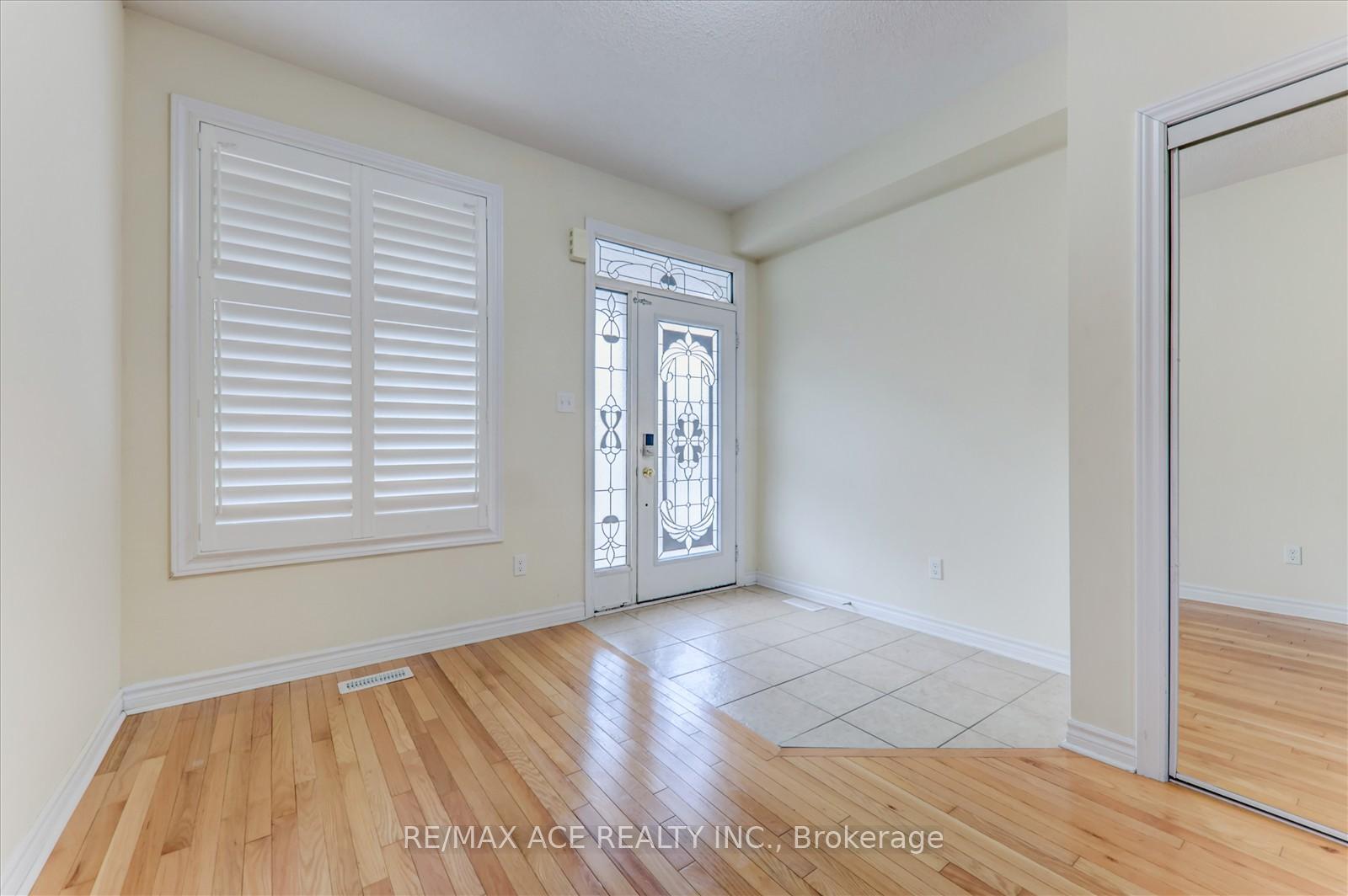 Photo 9 of 1566 Dusty Drive, Pickering, Duffin Heights — HOMEH