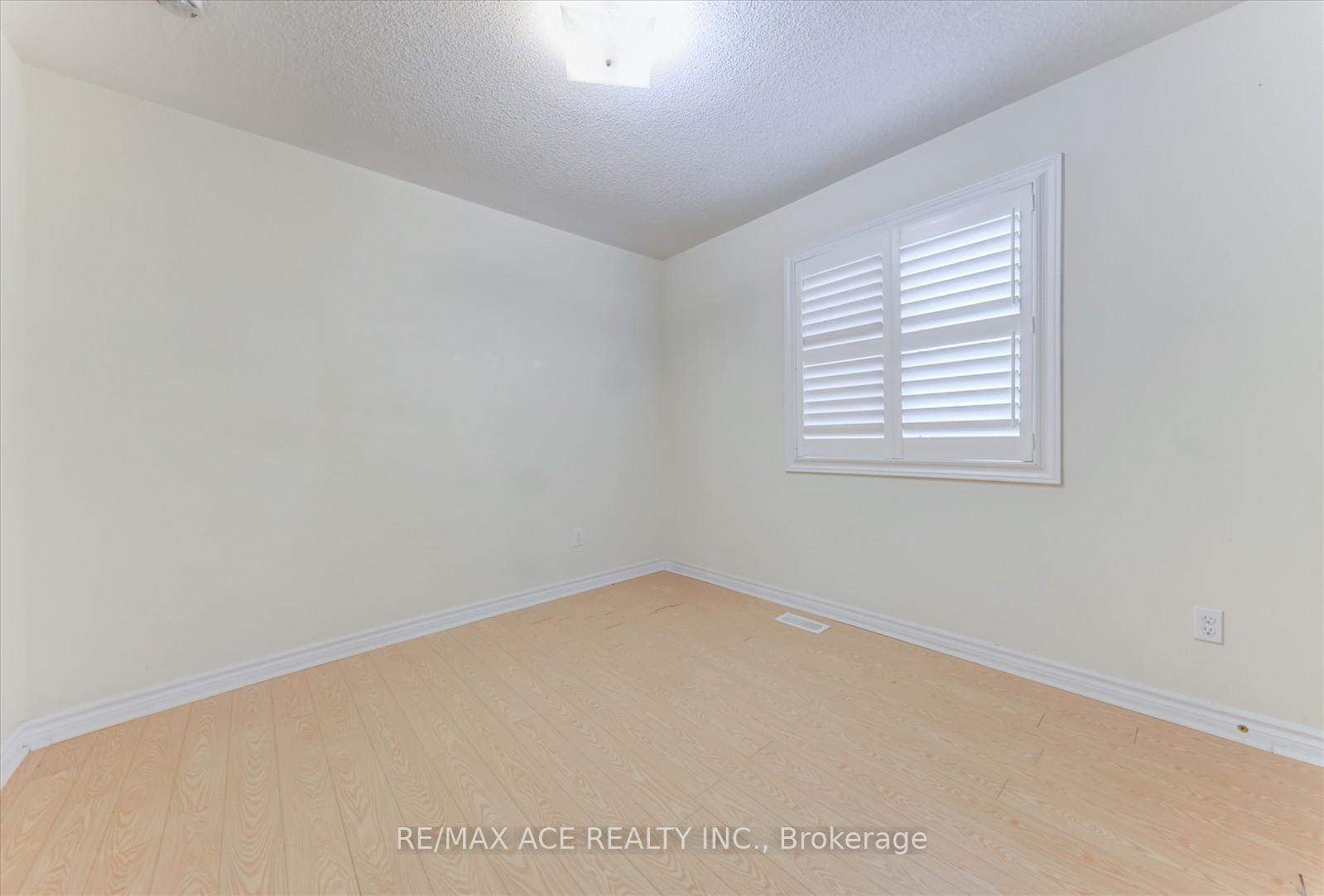 Photo 17 of 1566 Dusty Drive, Pickering, Duffin Heights — HOMEH