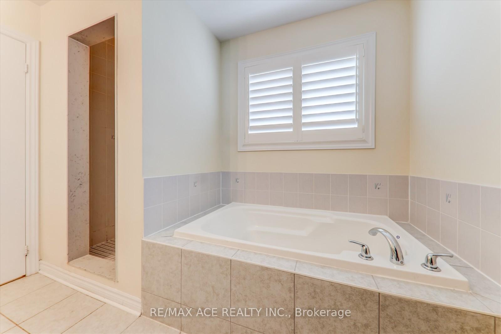 Photo 21 of 1566 Dusty Drive, Pickering, Duffin Heights — HOMEH