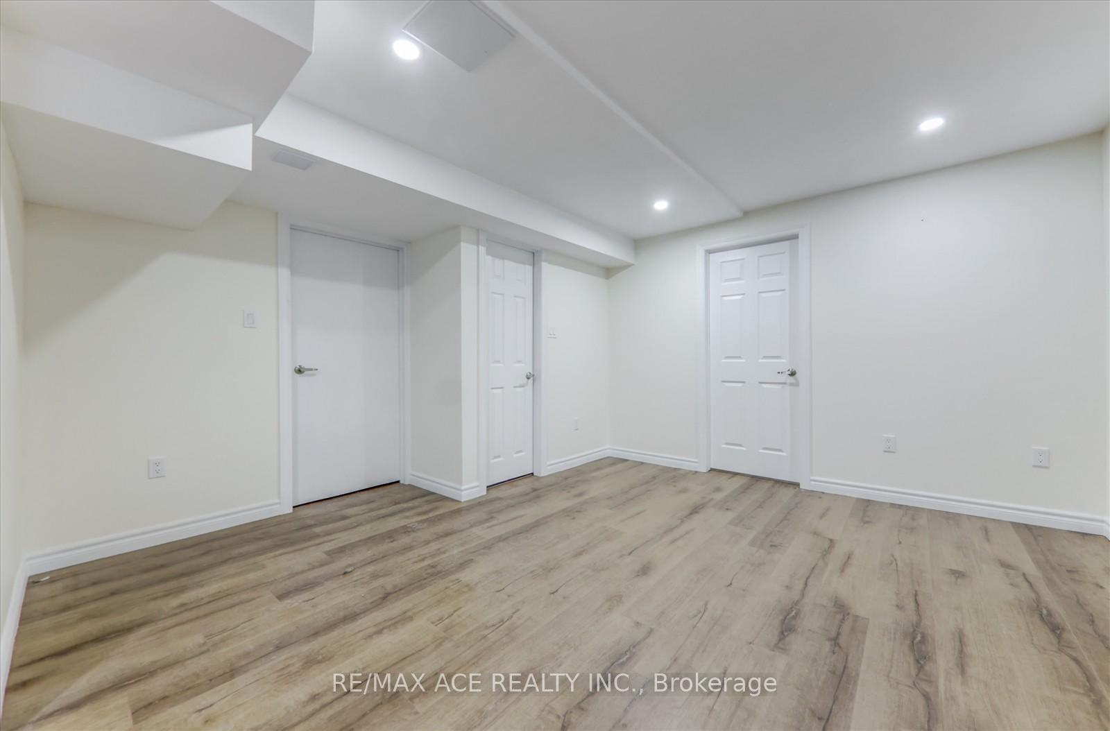 Photo 33 of 1566 Dusty Drive, Pickering, Duffin Heights — HOMEH