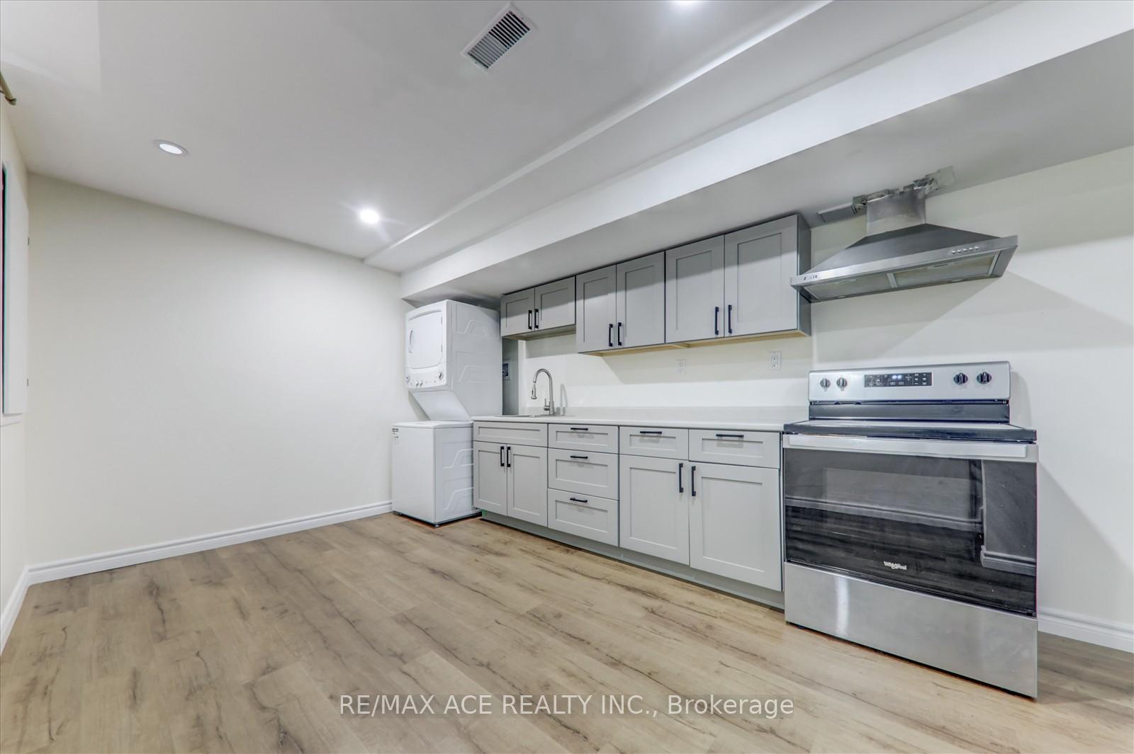 Photo 30 of 1566 Dusty Drive, Pickering, Duffin Heights — HOMEH