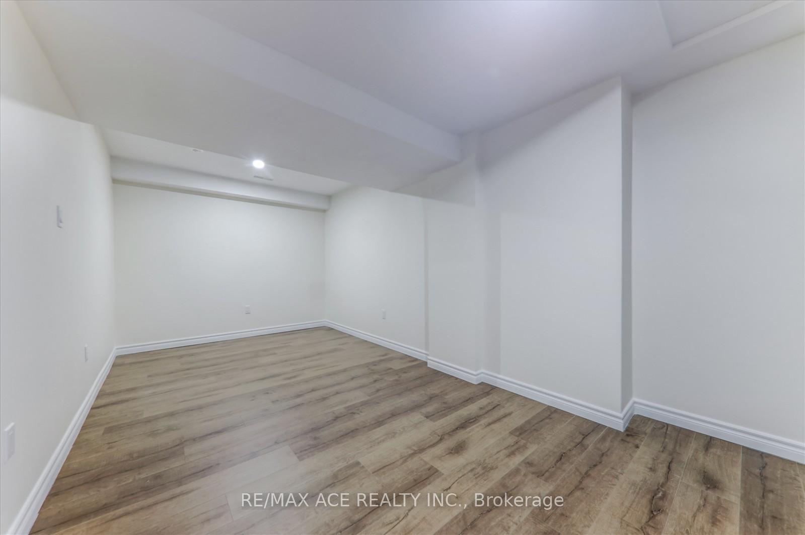 Photo 39 of 1566 Dusty Drive, Pickering, Duffin Heights — HOMEH