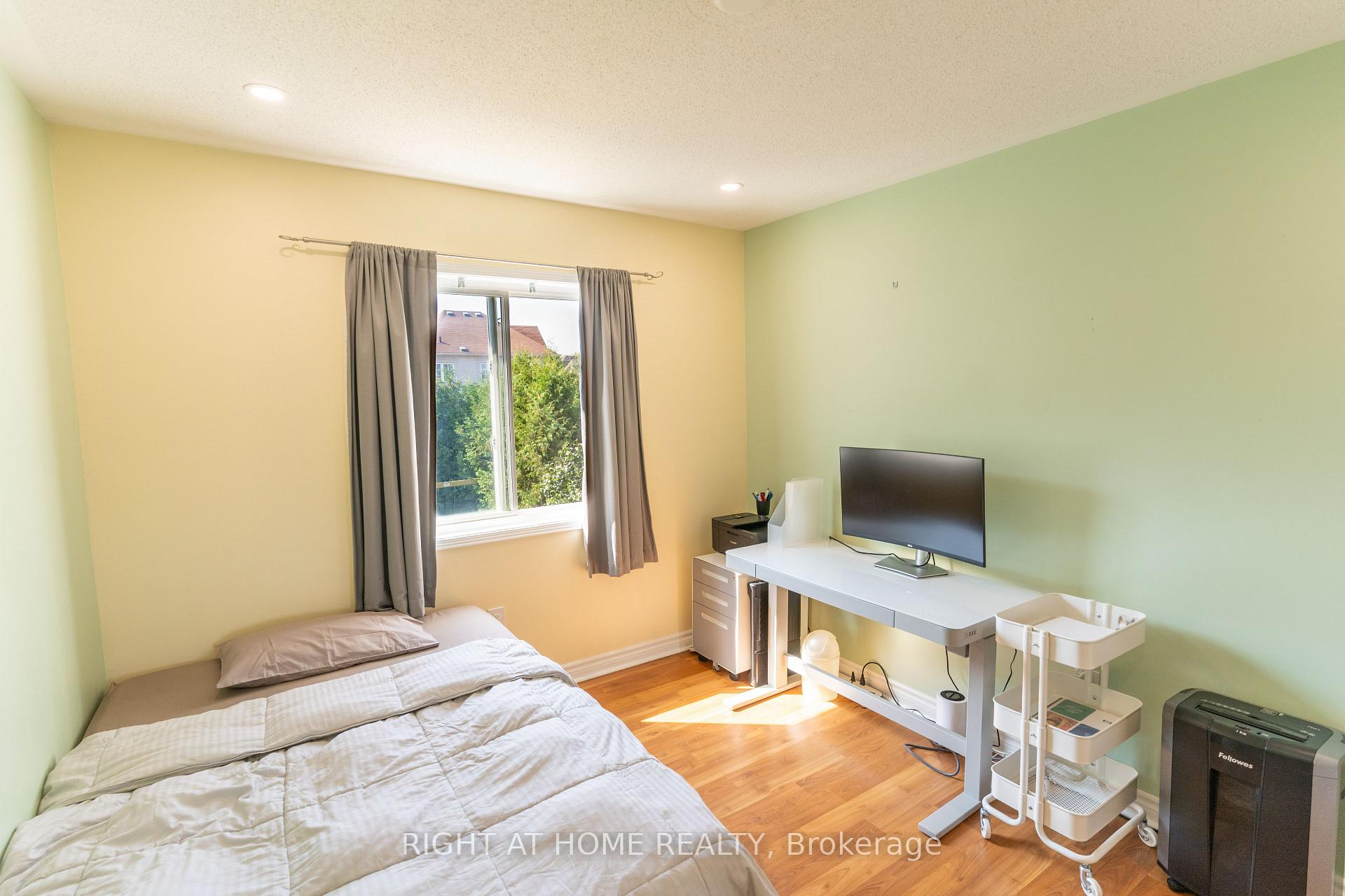 Photo 29 of 150 Argent Street, Clarington, Bowmanville — HOMEH