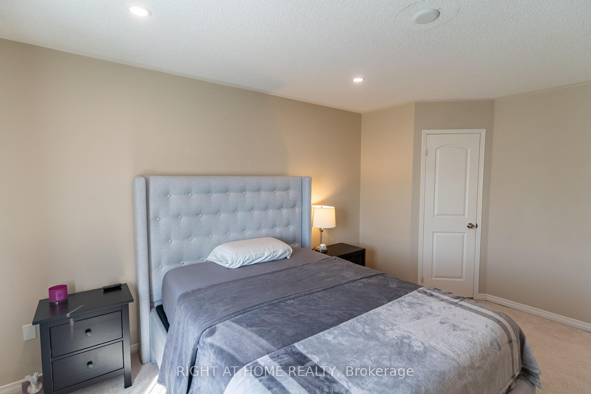 Photo 26 of 150 Argent Street, Clarington, Bowmanville — HOMEH
