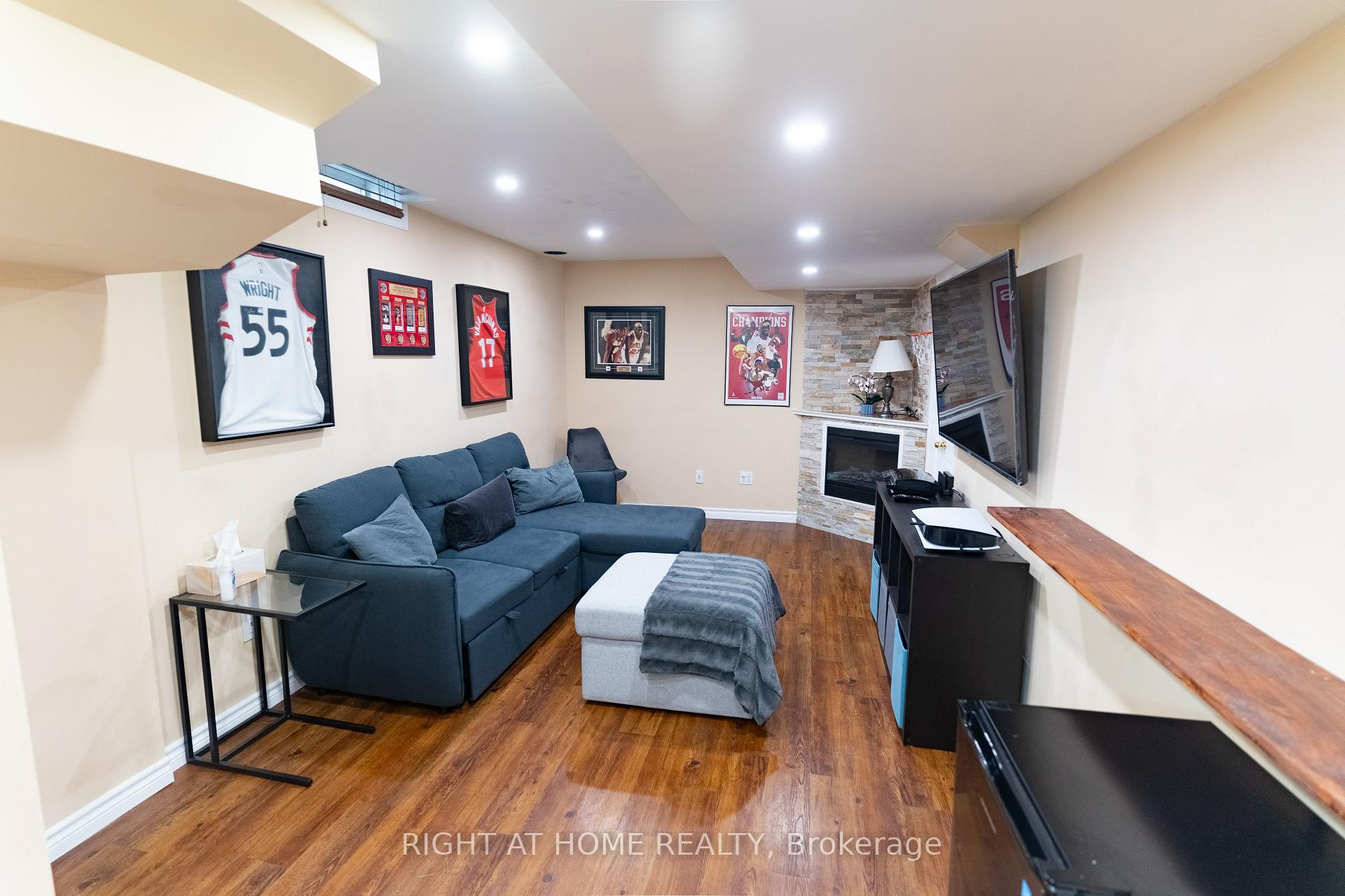 Photo 23 of 150 Argent Street, Clarington, Bowmanville — HOMEH