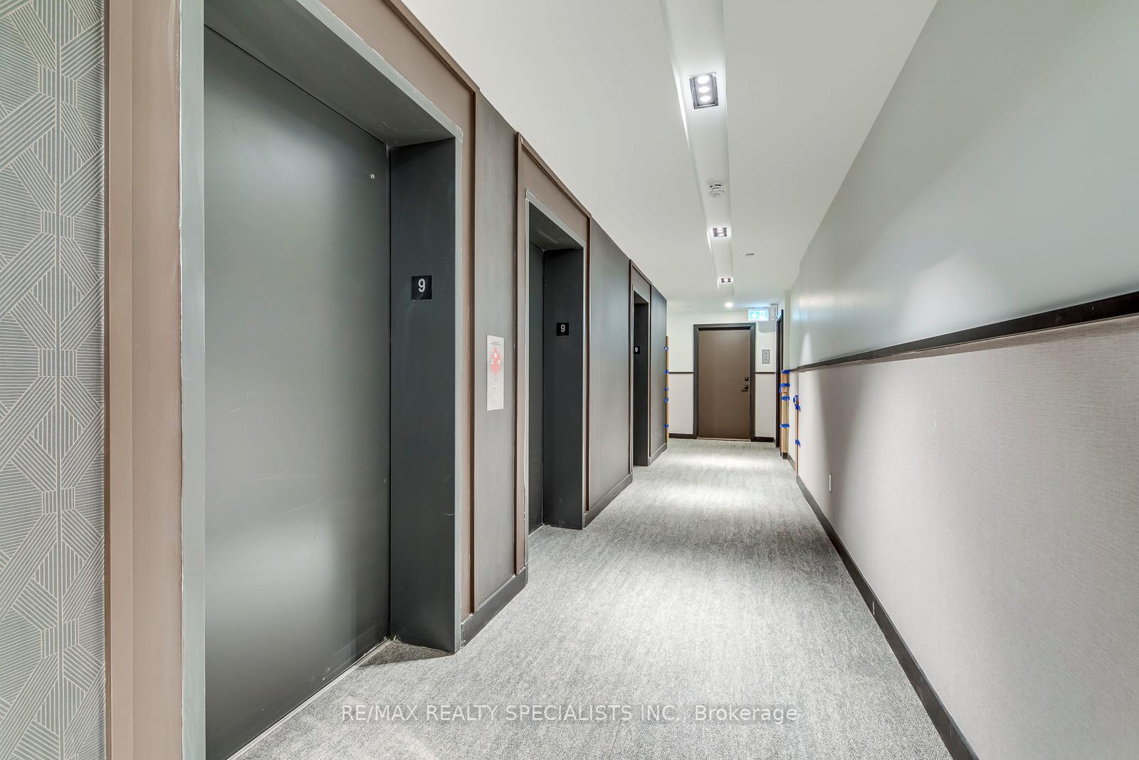 Photo 2 of Unit 921, 10 Abeja Street, Vaughan, Concord — HOMEH