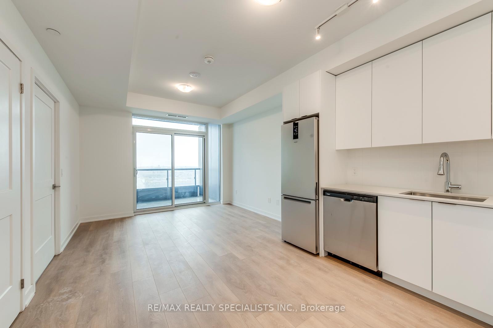 Photo 19 of Unit 921, 10 Abeja Street, Vaughan, Concord — HOMEH