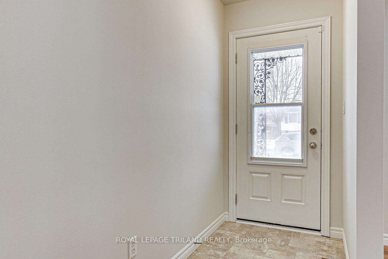 Photo 2 of 18 Leger Avenue, St. Thomas — HOMEH