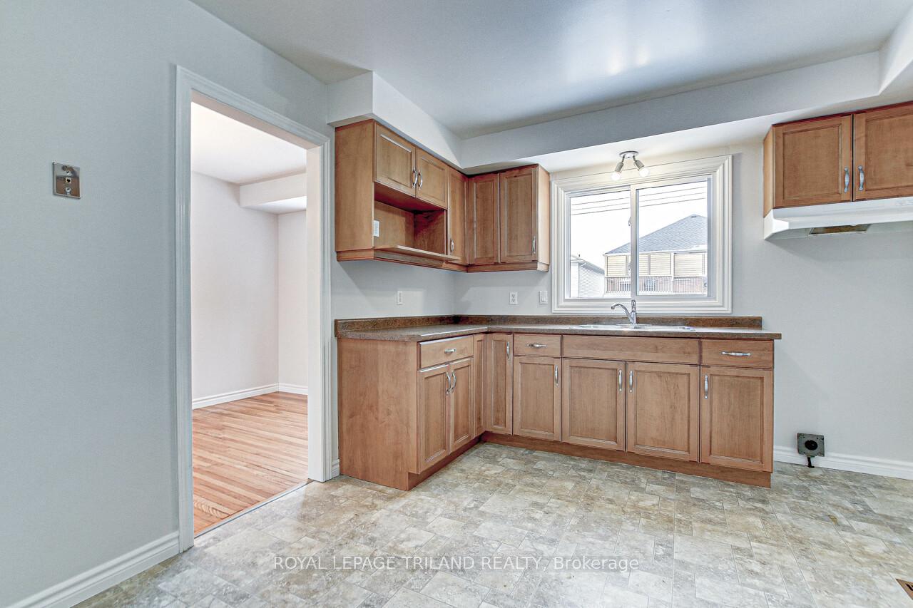 Photo 21 of 18 Leger Avenue, St. Thomas — HOMEH