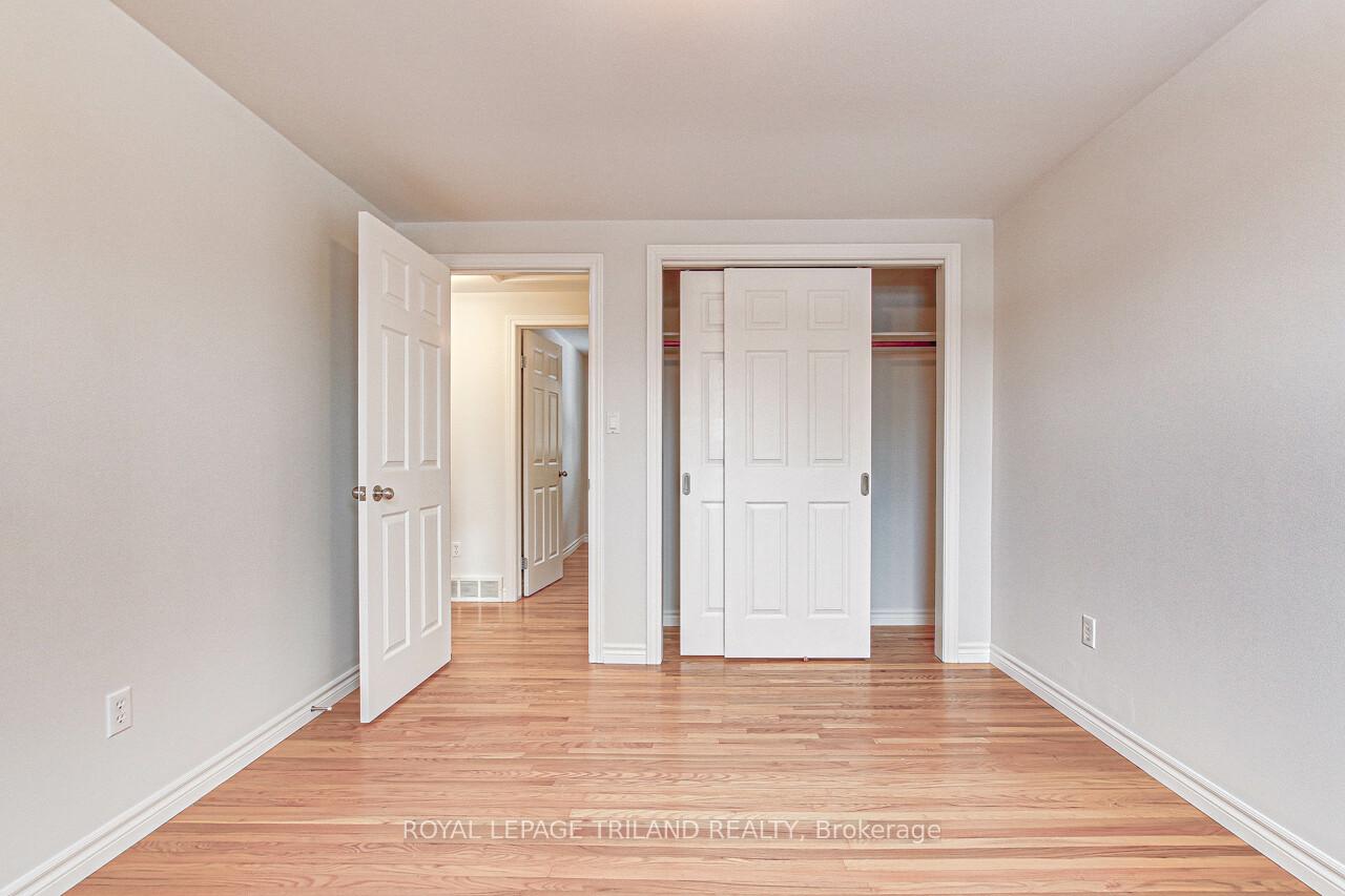 Photo 13 of 18 Leger Avenue, St. Thomas — HOMEH