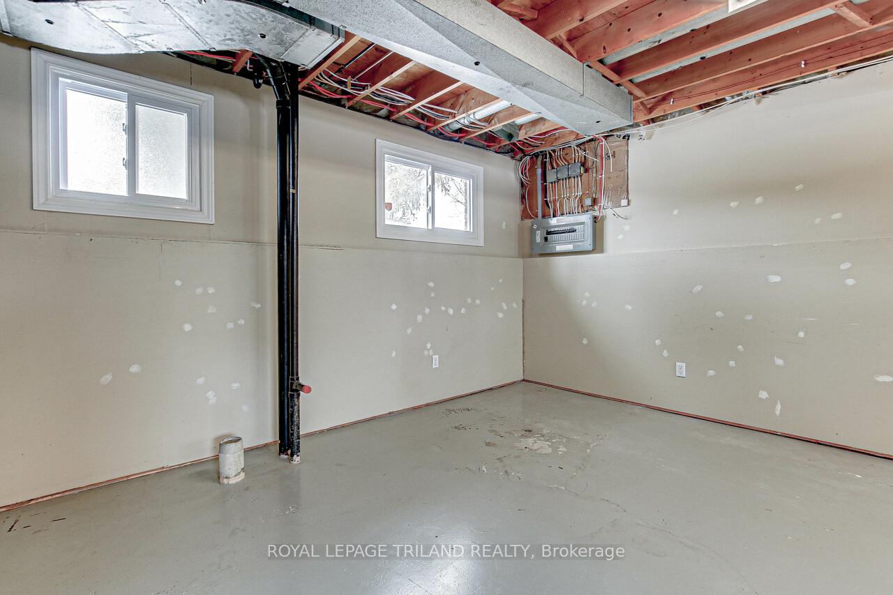 Photo 18 of 18 Leger Avenue, St. Thomas — HOMEH