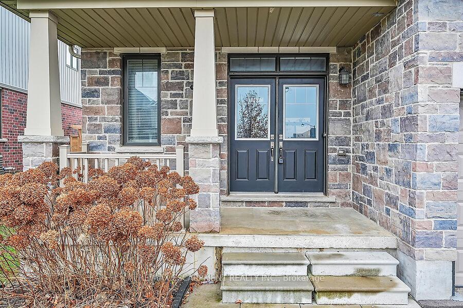 Photo 8 of 87 Larry Crescent, Haldimand — HOMEH