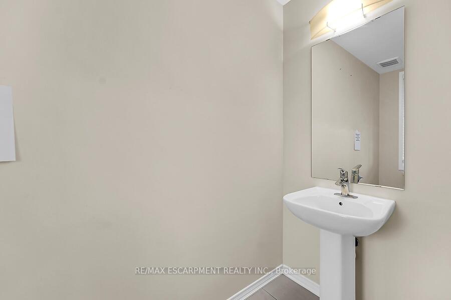 Photo 3 of 87 Larry Crescent, Haldimand — HOMEH