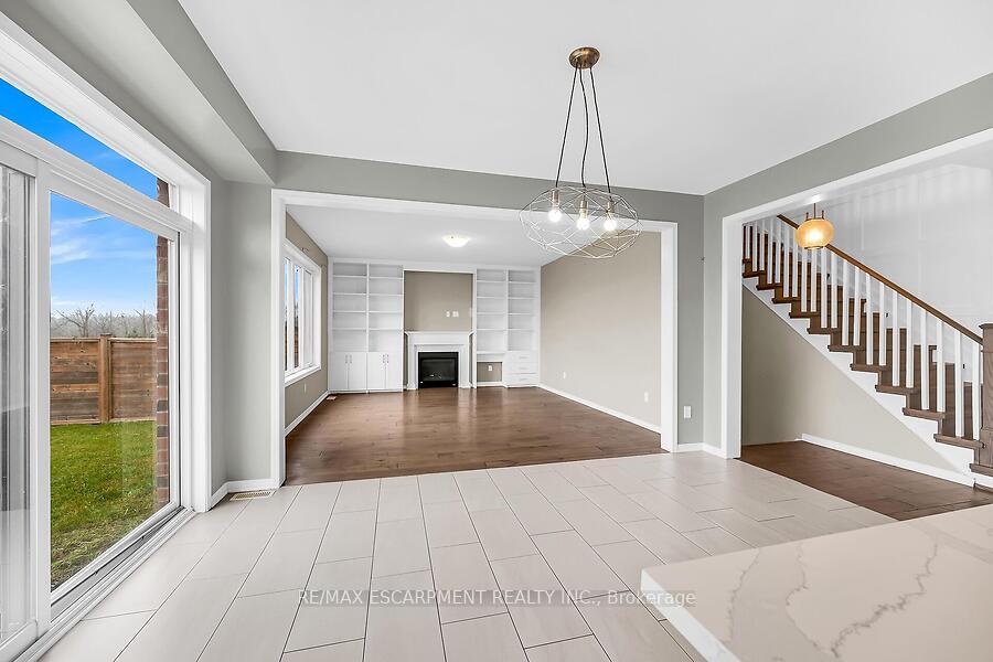 Photo 14 of 87 Larry Crescent, Haldimand — HOMEH