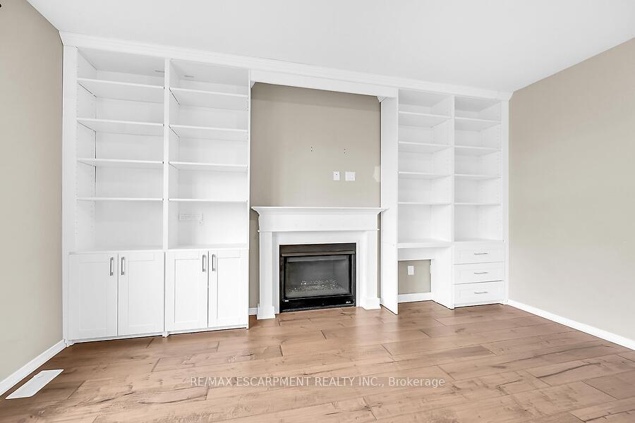 Photo 16 of 87 Larry Crescent, Haldimand — HOMEH