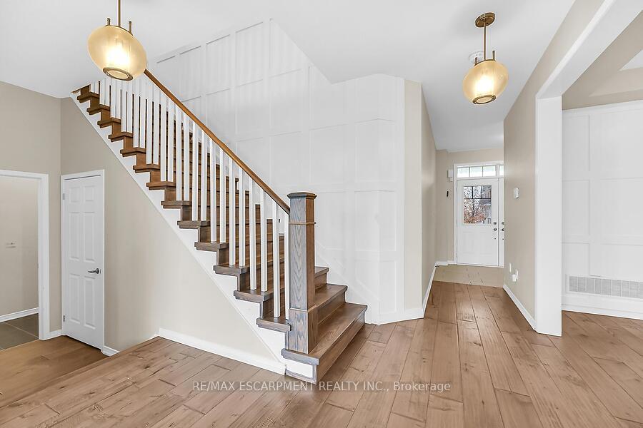 Photo 15 of 87 Larry Crescent, Haldimand — HOMEH