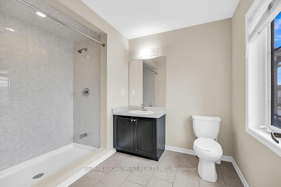 Photo 27 of 87 Larry Crescent, Haldimand — HOMEH