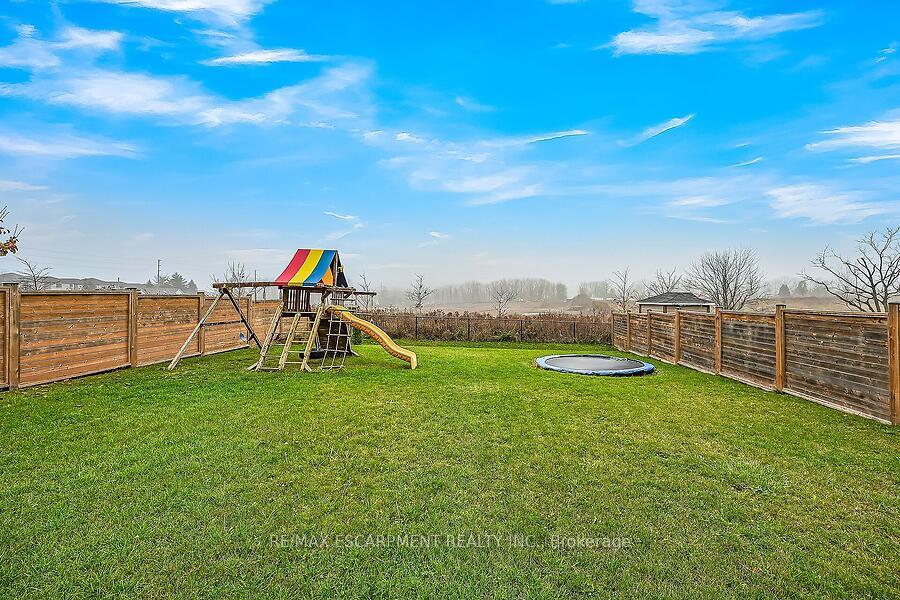Photo 31 of 87 Larry Crescent, Haldimand — HOMEH