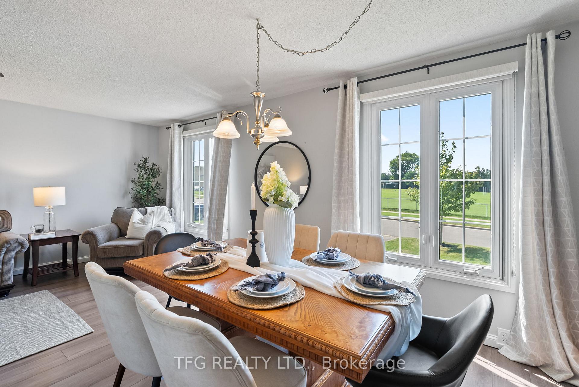 Photo 17 of 525 Laval Street, Oshawa, Vanier — HOMEH