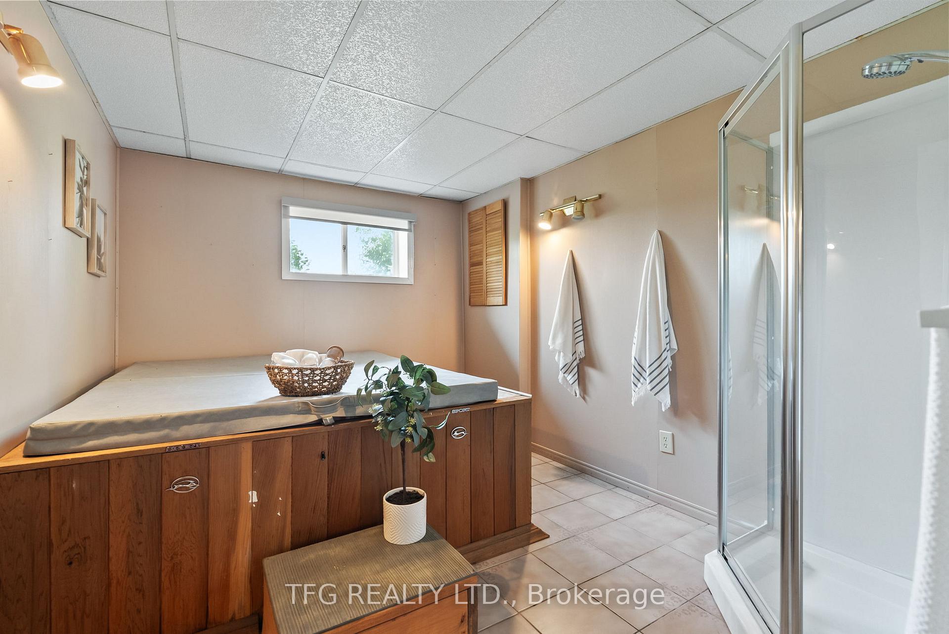Photo 24 of 525 Laval Street, Oshawa, Vanier — HOMEH