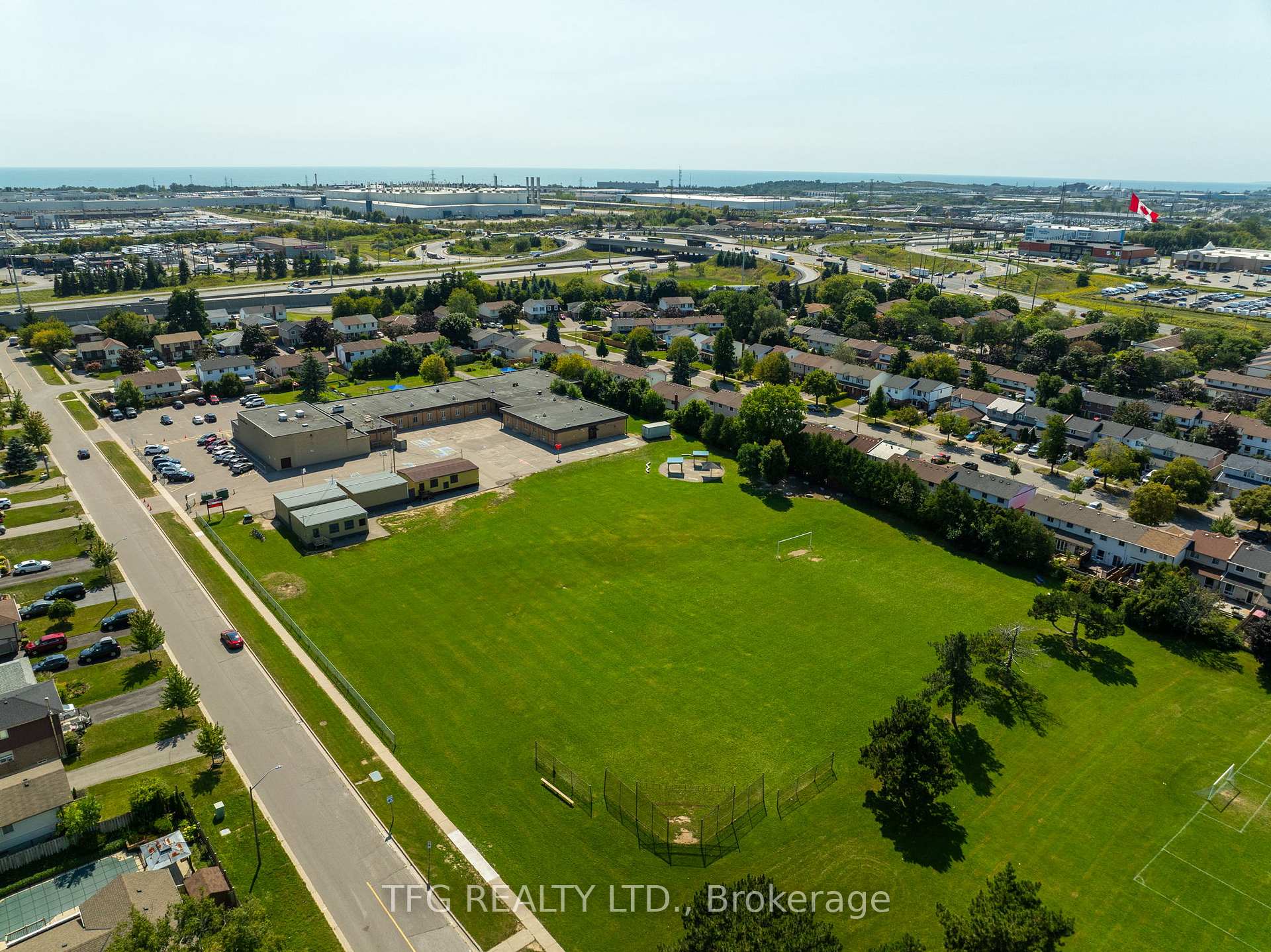 Photo 31 of 525 Laval Street, Oshawa, Vanier — HOMEH