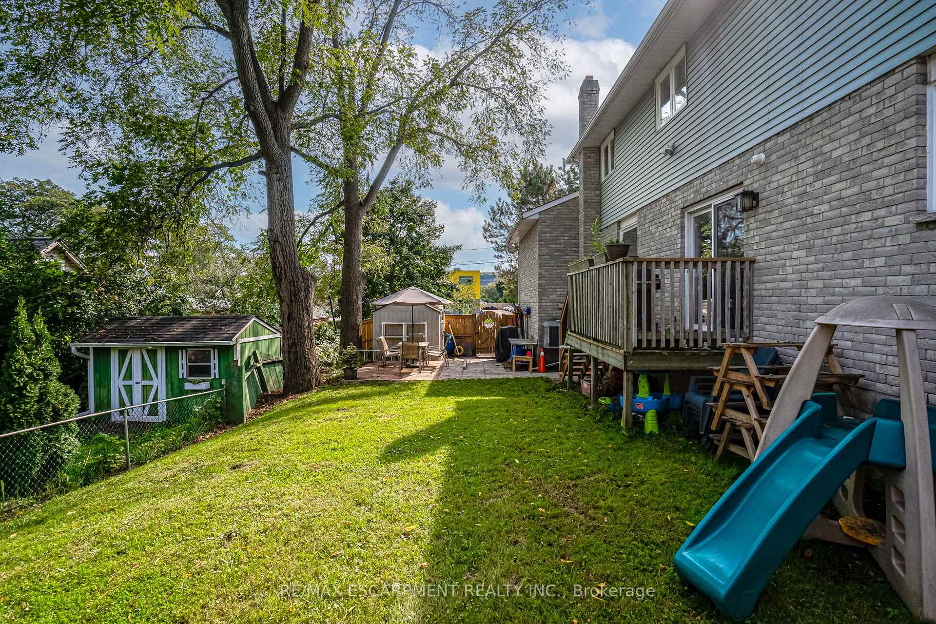 Photo 6 of 82 Osler Drive, Hamilton, Dundas — HOMEH