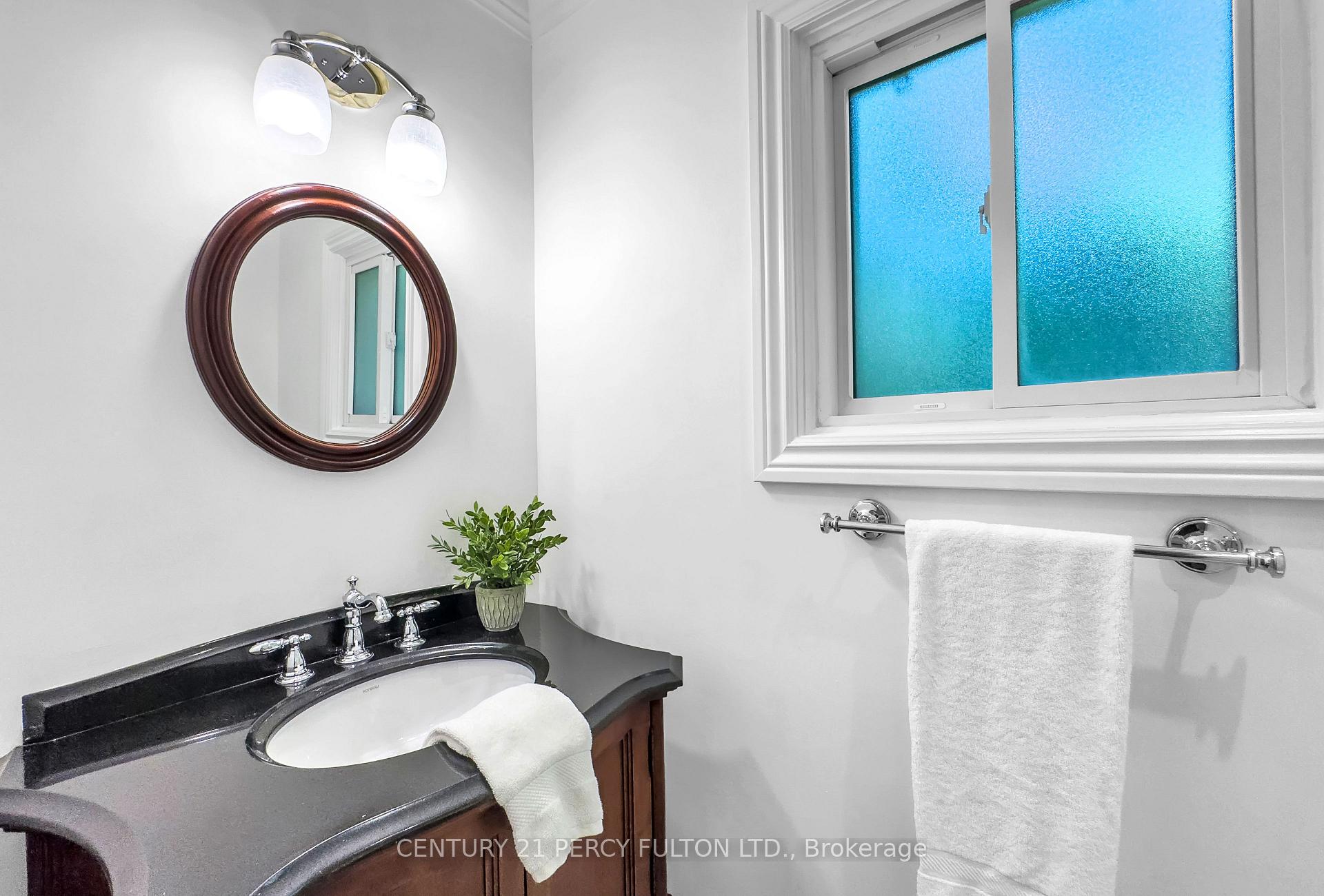 Photo 16 of 1630 Burnside Drive, Pickering, Village East — HOMEH