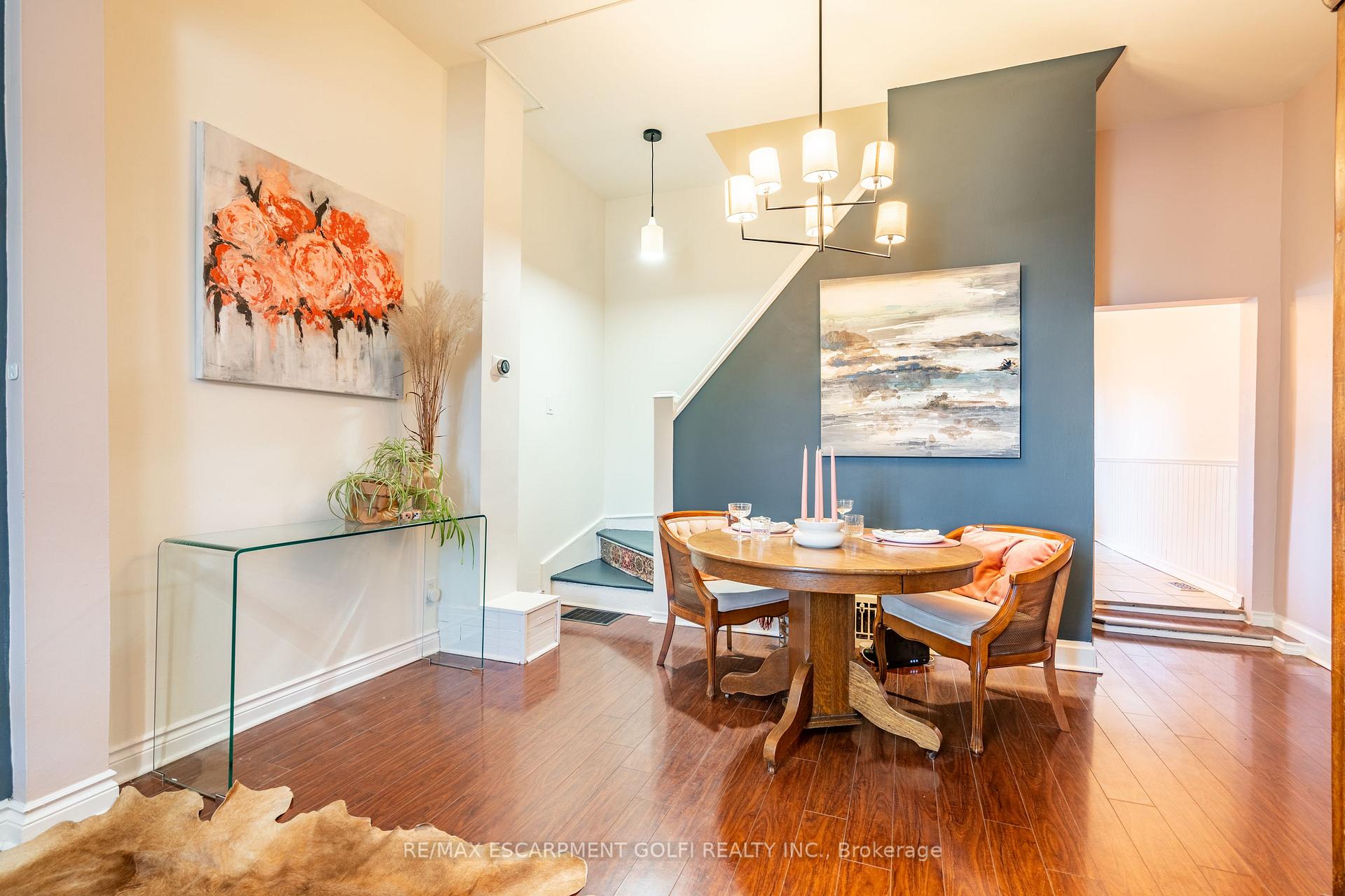 Photo 9 of 313 Mary Street, Hamilton, Beasley — HOMEH