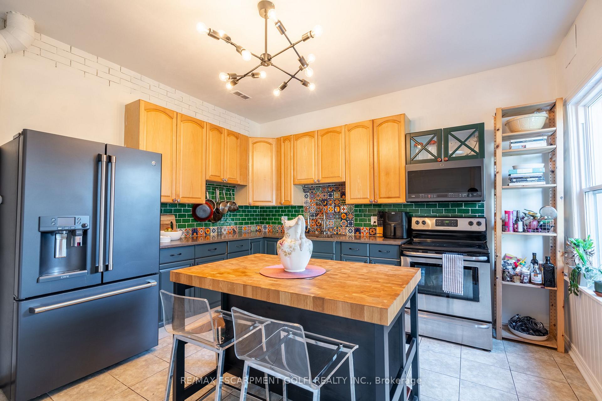 Photo 14 of 313 Mary Street, Hamilton, Beasley — HOMEH