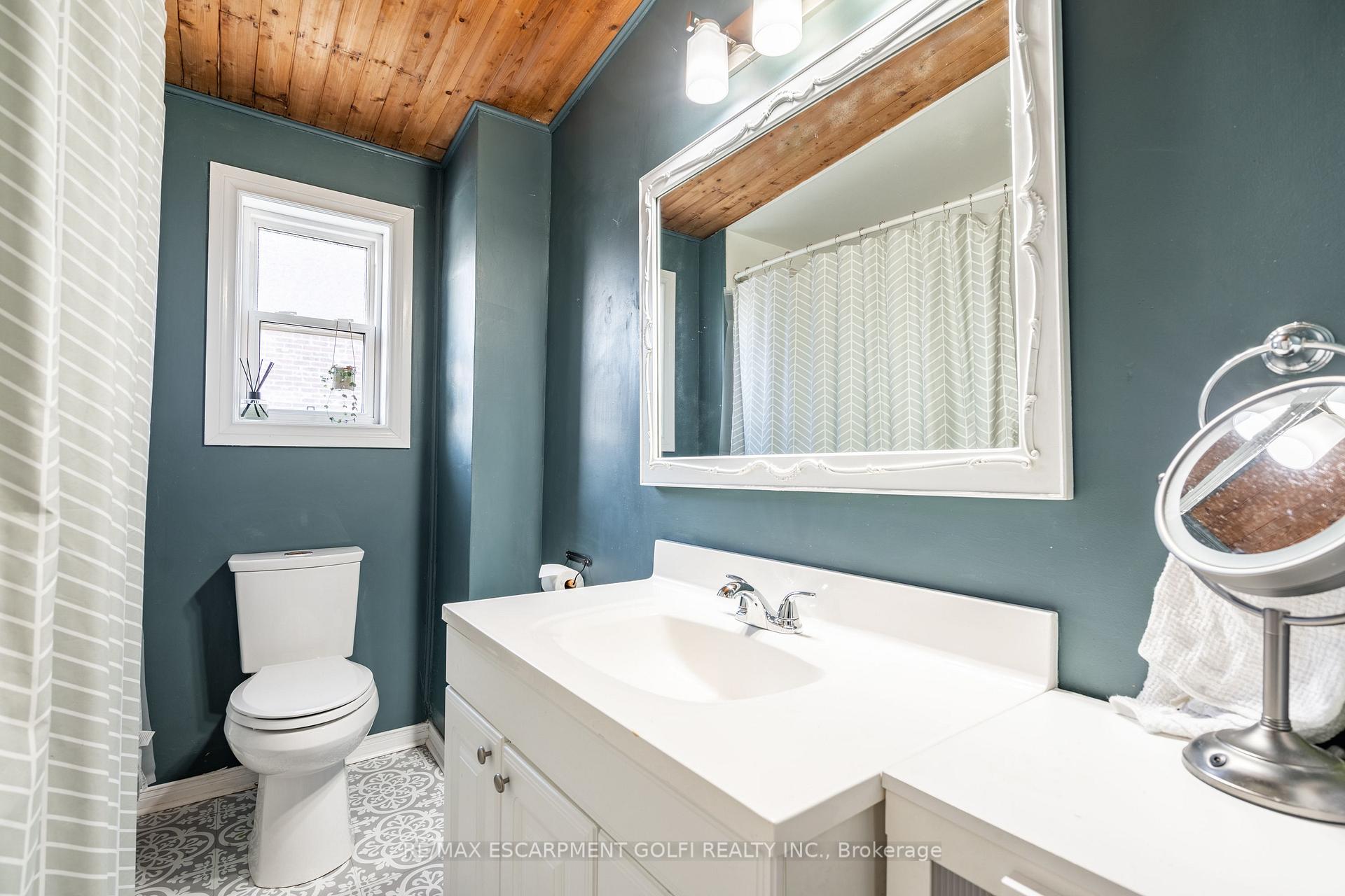 Photo 7 of 313 Mary Street, Hamilton, Beasley — HOMEH