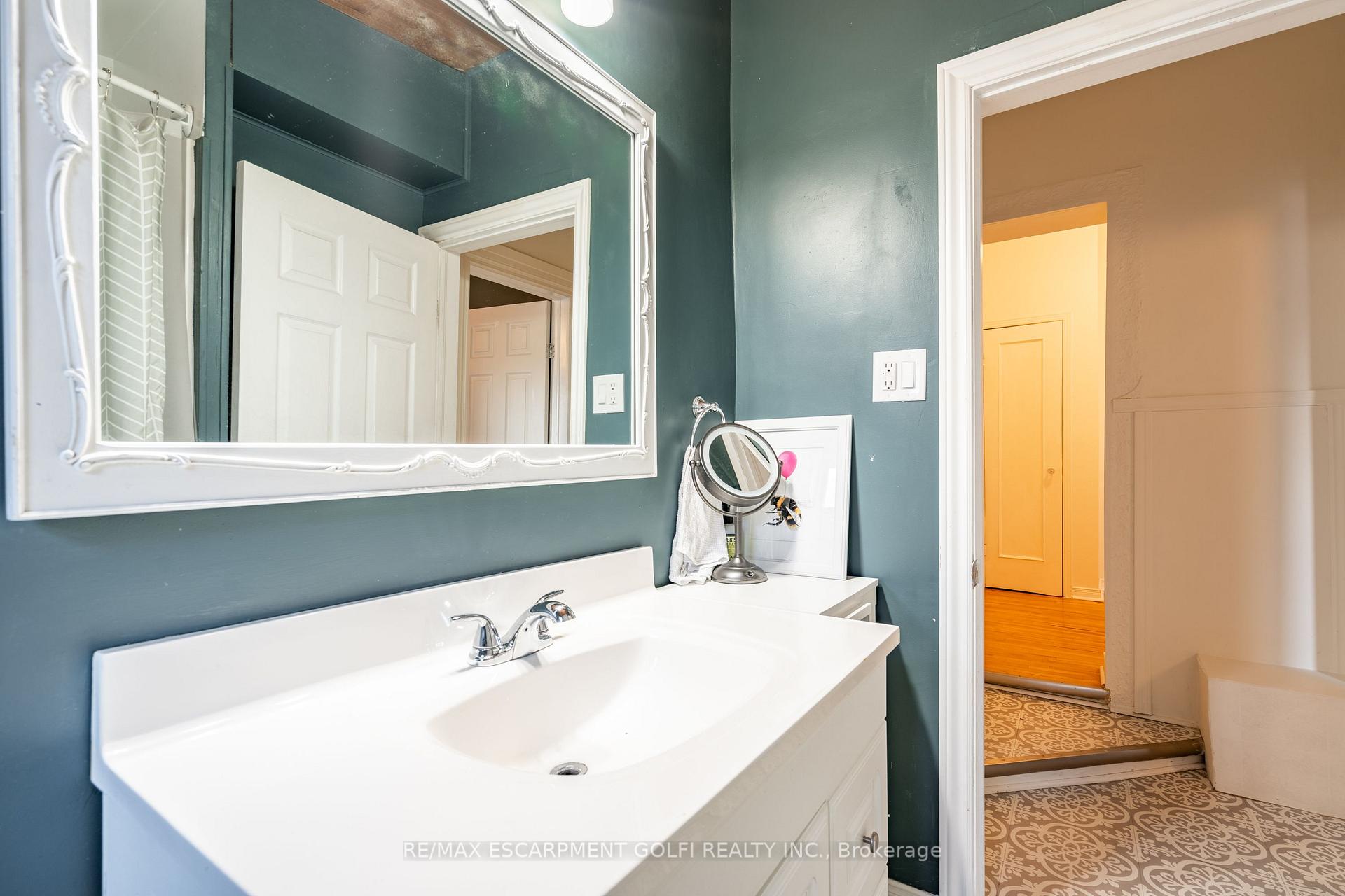 Photo 26 of 313 Mary Street, Hamilton, Beasley — HOMEH