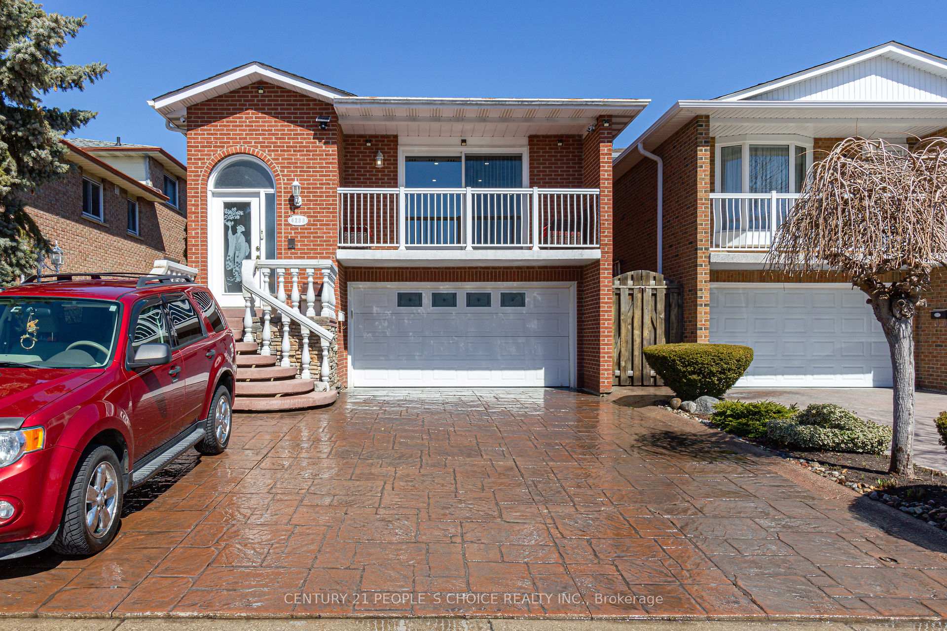 Front of Unit Bsmt, 4233 Greybrook Crescent
