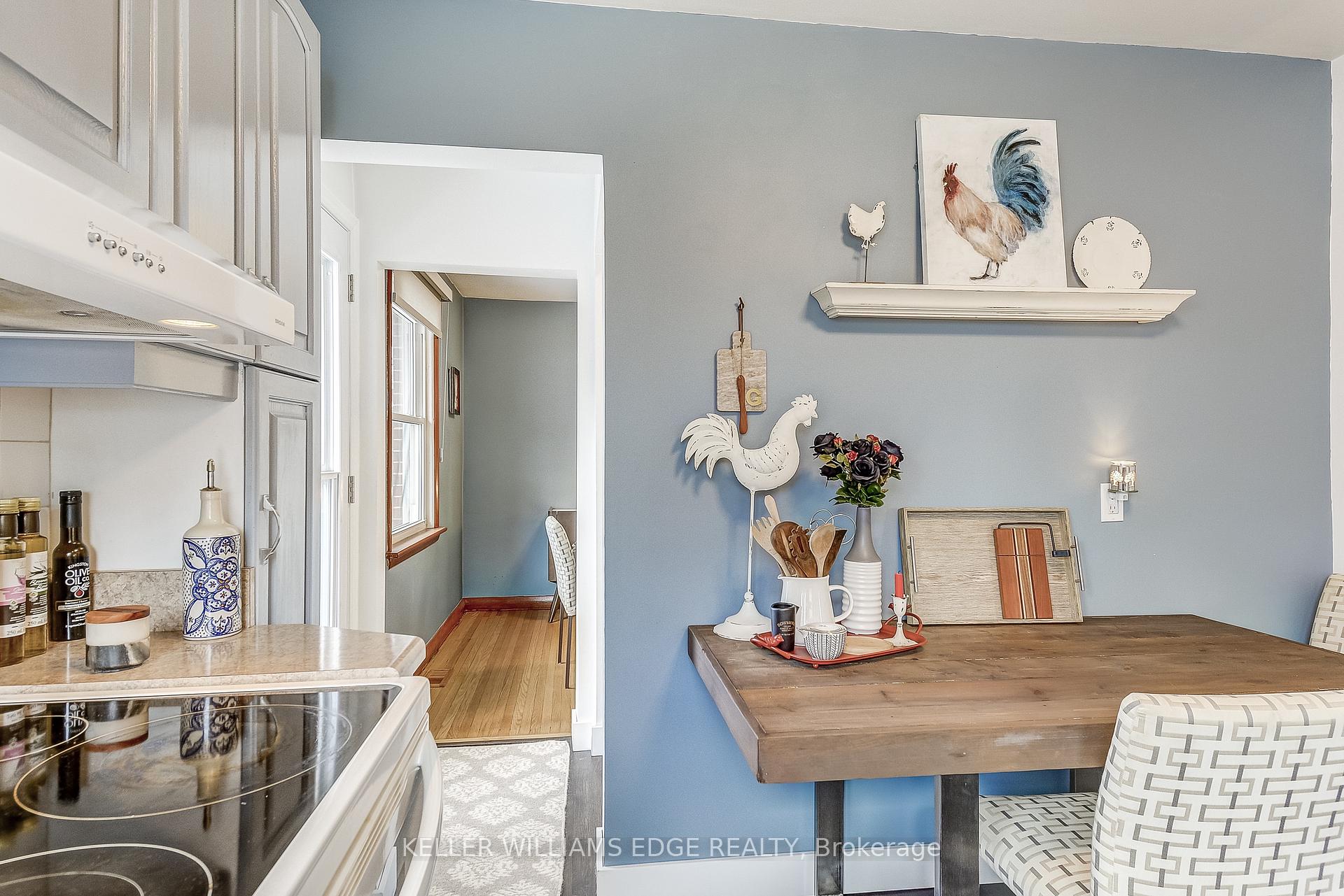 Photo 8 of 5 Trevor Drive, Hamilton, Stoney Creek — HOMEH