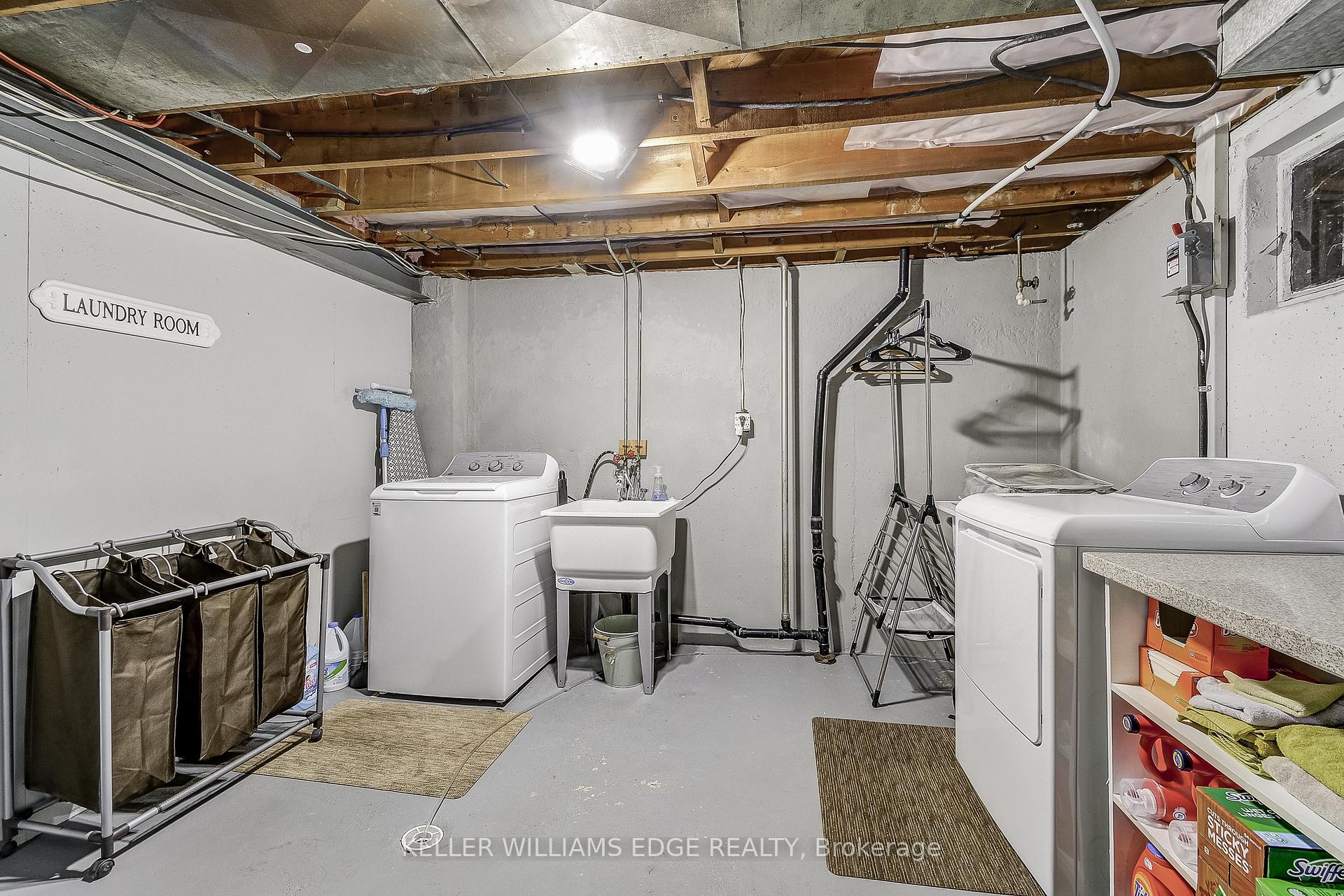 Photo 22 of 5 Trevor Drive, Hamilton, Stoney Creek — HOMEH