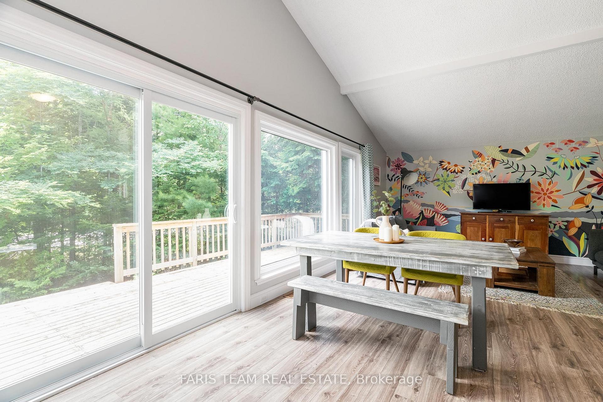 Photo 6 of 43 Iroquois Crescent, Tiny, Rural Tiny — HOMEH