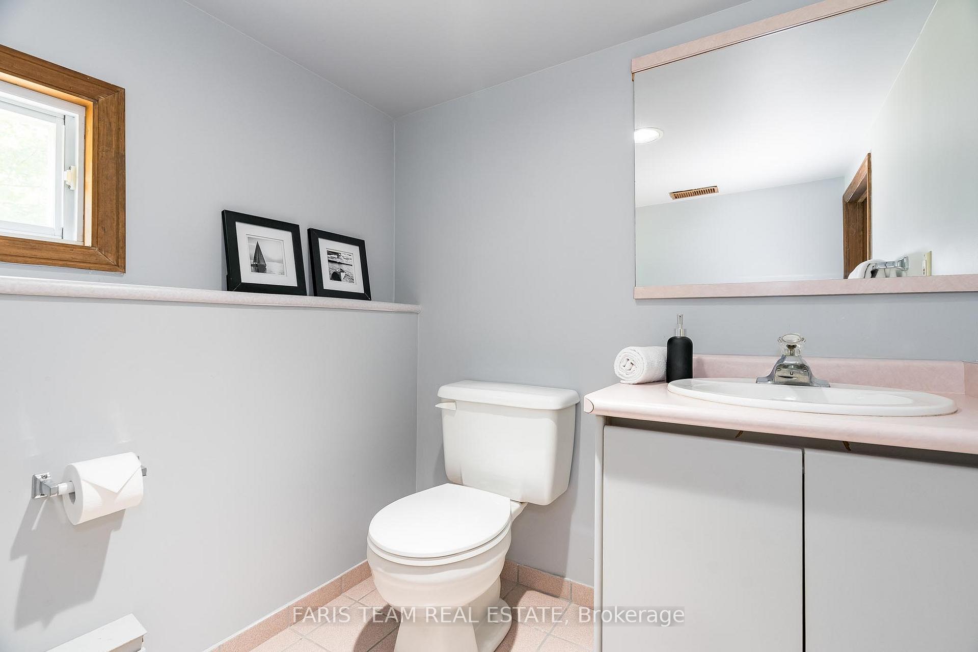 Photo 15 of 43 Iroquois Crescent, Tiny, Rural Tiny — HOMEH