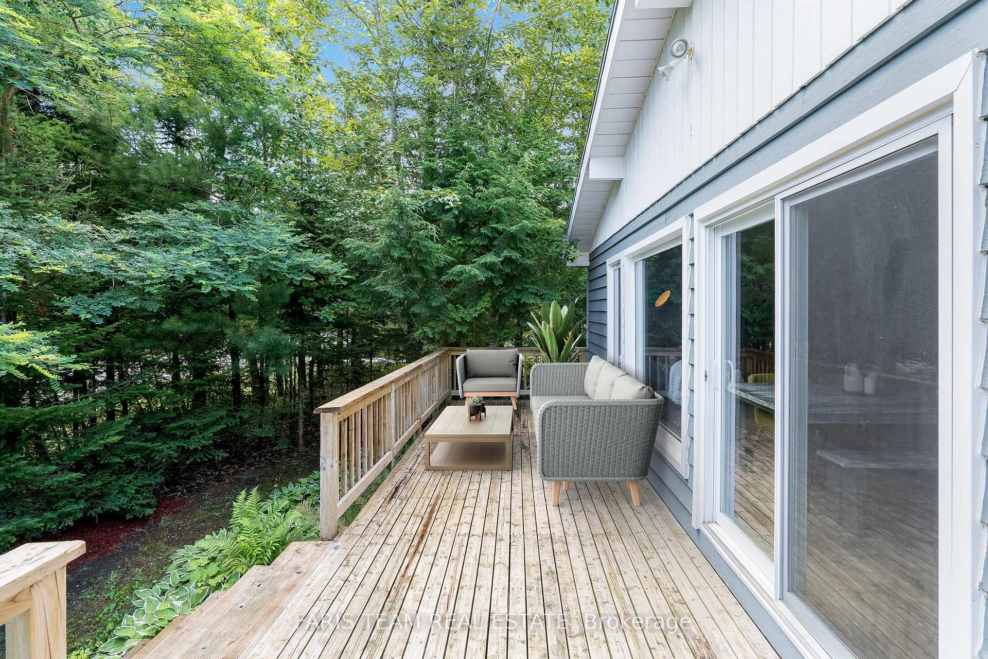 Photo 17 of 43 Iroquois Crescent, Tiny, Rural Tiny — HOMEH