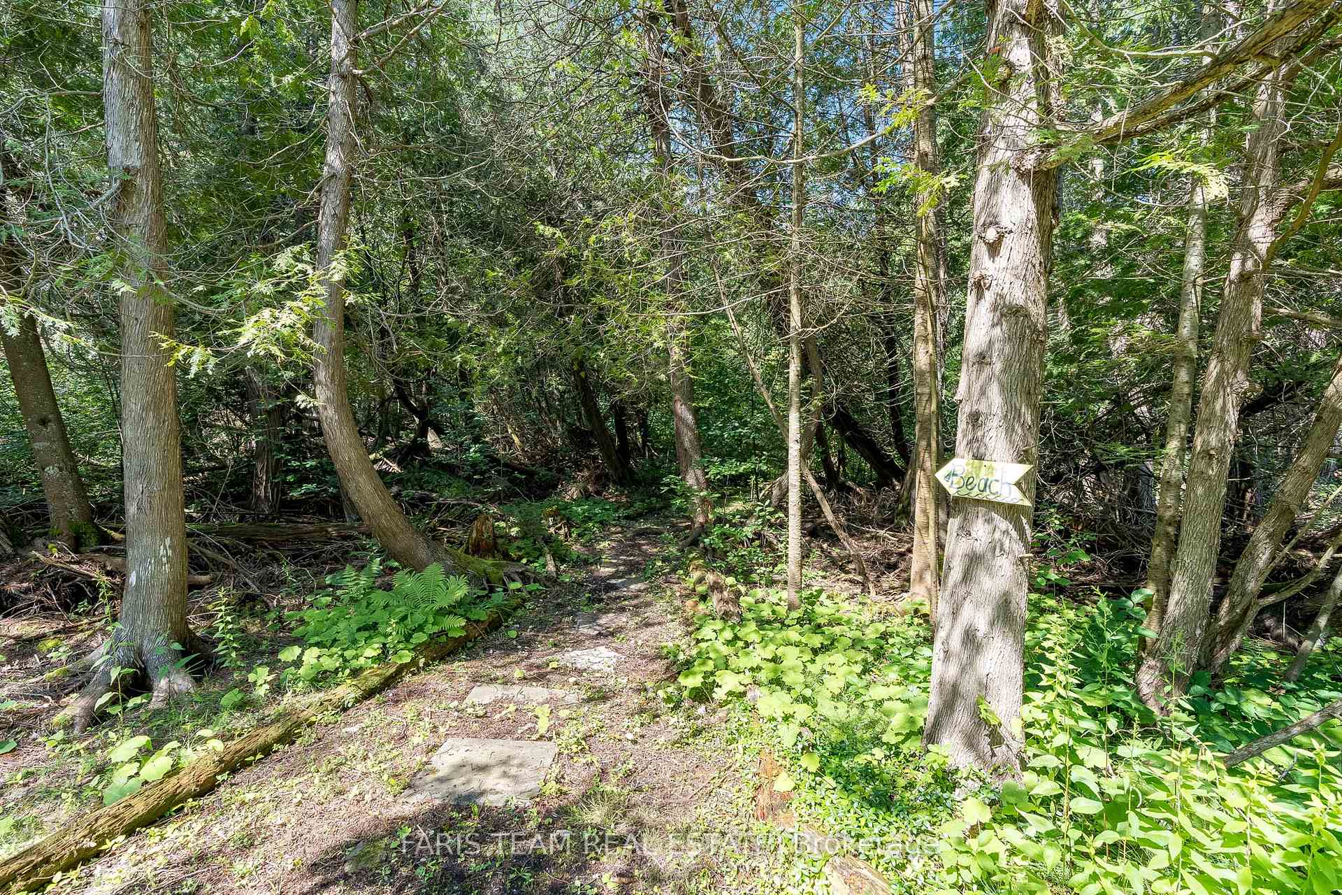 Photo 33 of 43 Iroquois Crescent, Tiny, Rural Tiny — HOMEH