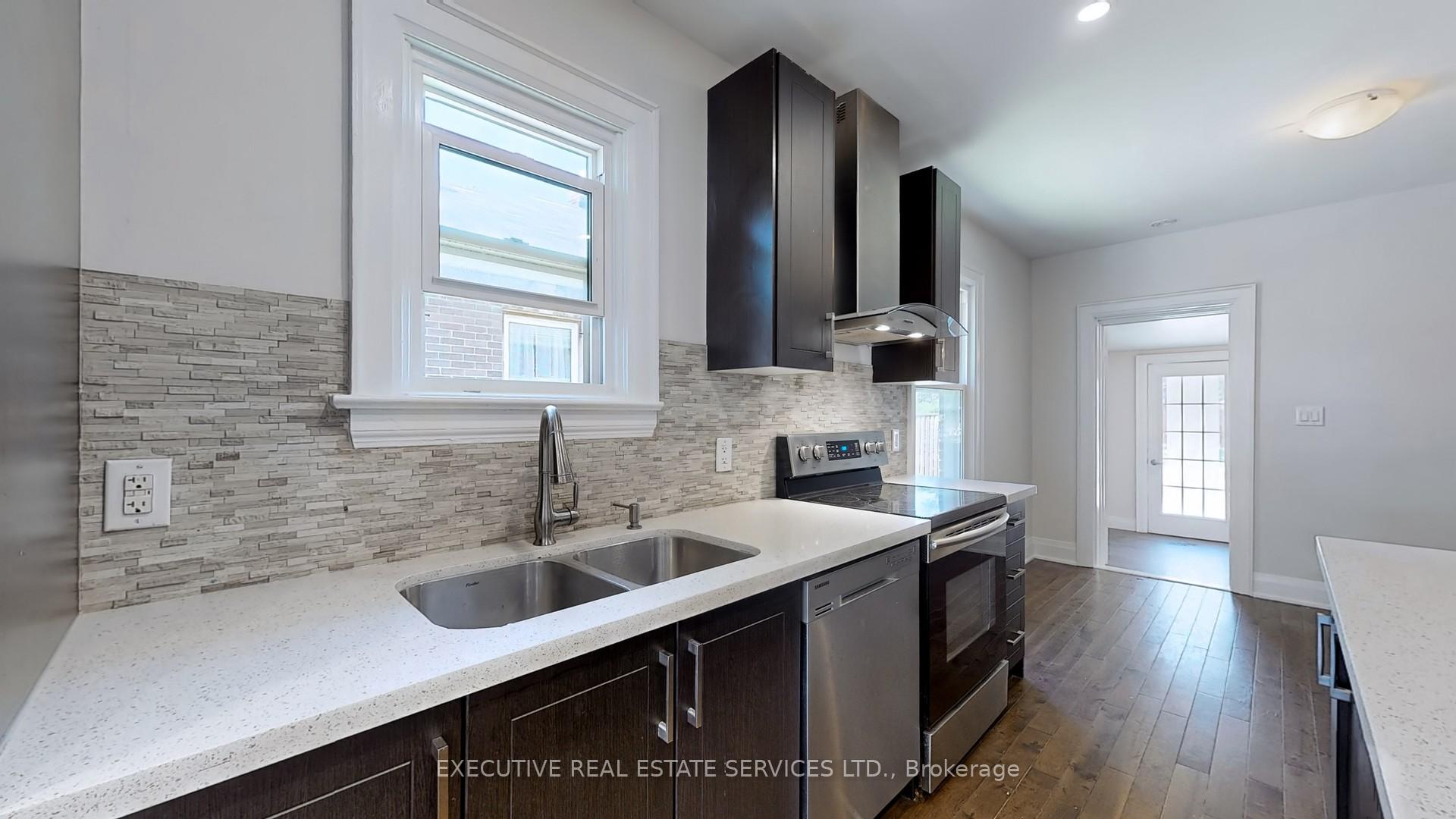 Photo 18 of 86 Bloor Street W, Oshawa, Lakeview — HOMEH