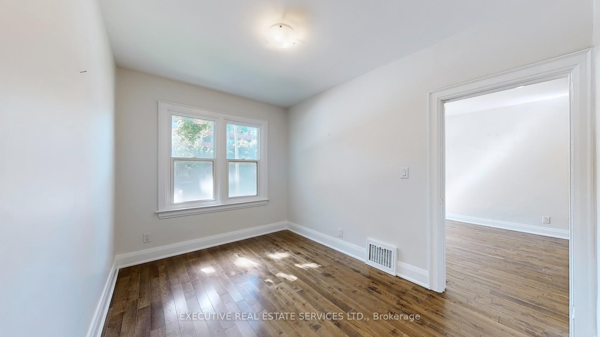 Photo 23 of 86 Bloor Street W, Oshawa, Lakeview — HOMEH
