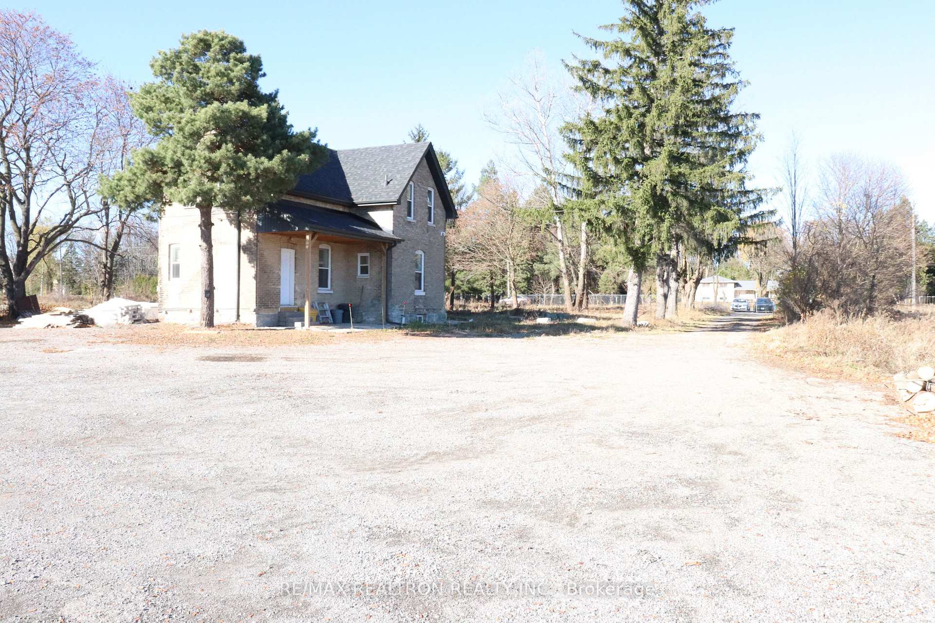 Photo 17 of 1053 15th Side Road, King, Rural King — HOMEH
