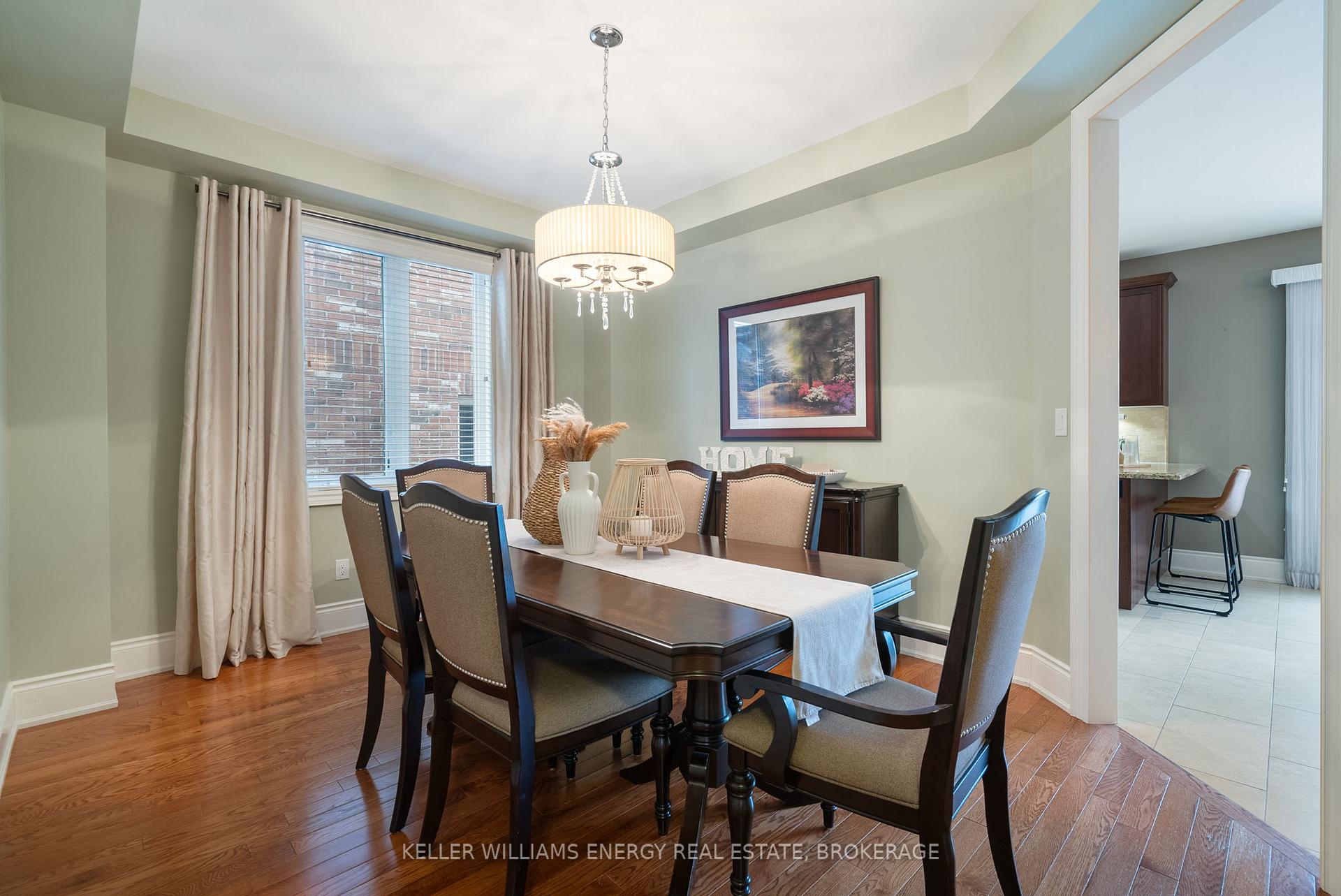 Photo 2 of 92 Campbell Drive, Uxbridge — HOMEH