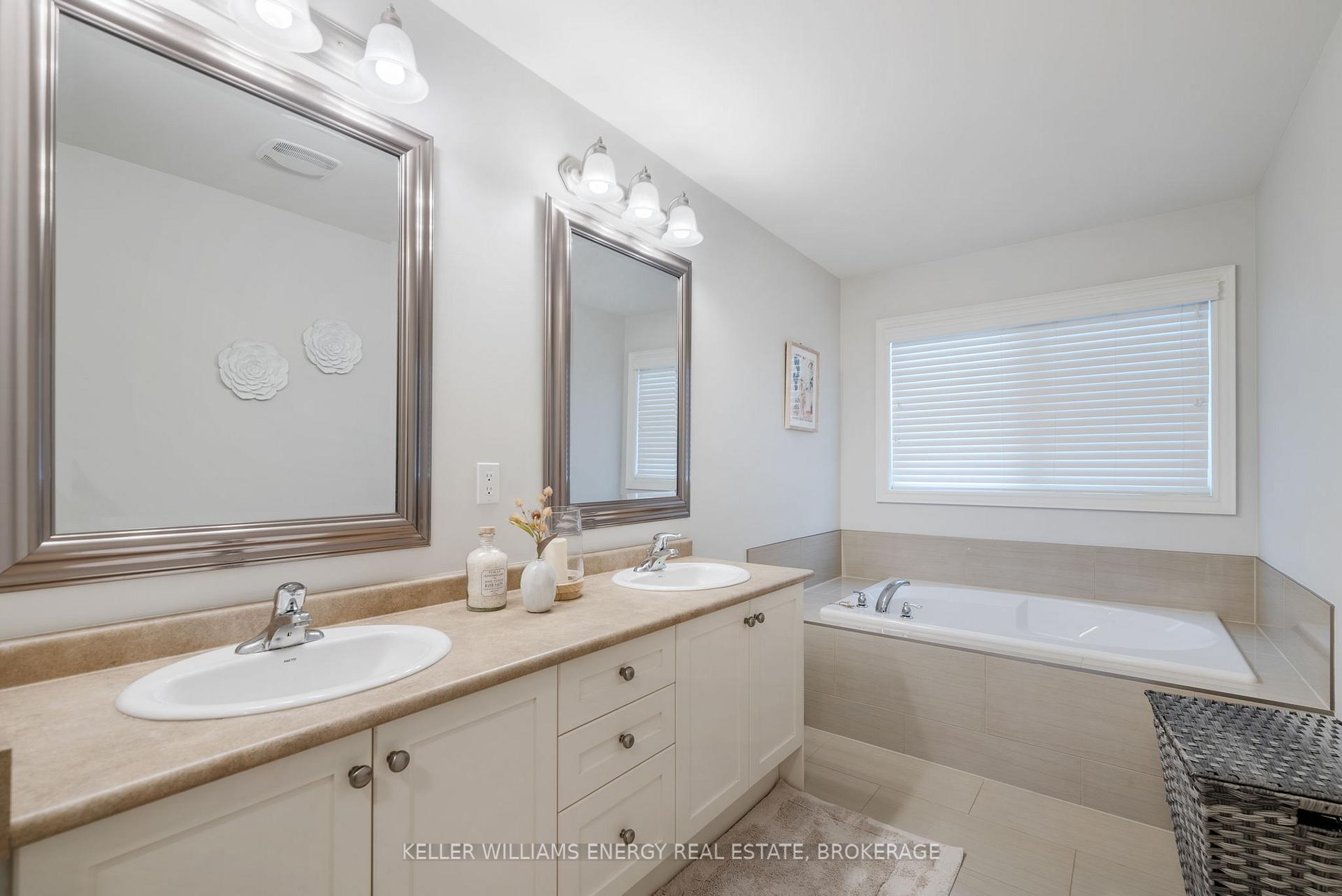 Photo 22 of 92 Campbell Drive, Uxbridge — HOMEH
