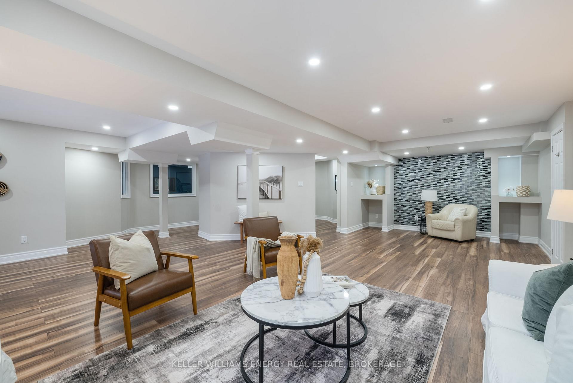 Photo 36 of 92 Campbell Drive, Uxbridge — HOMEH