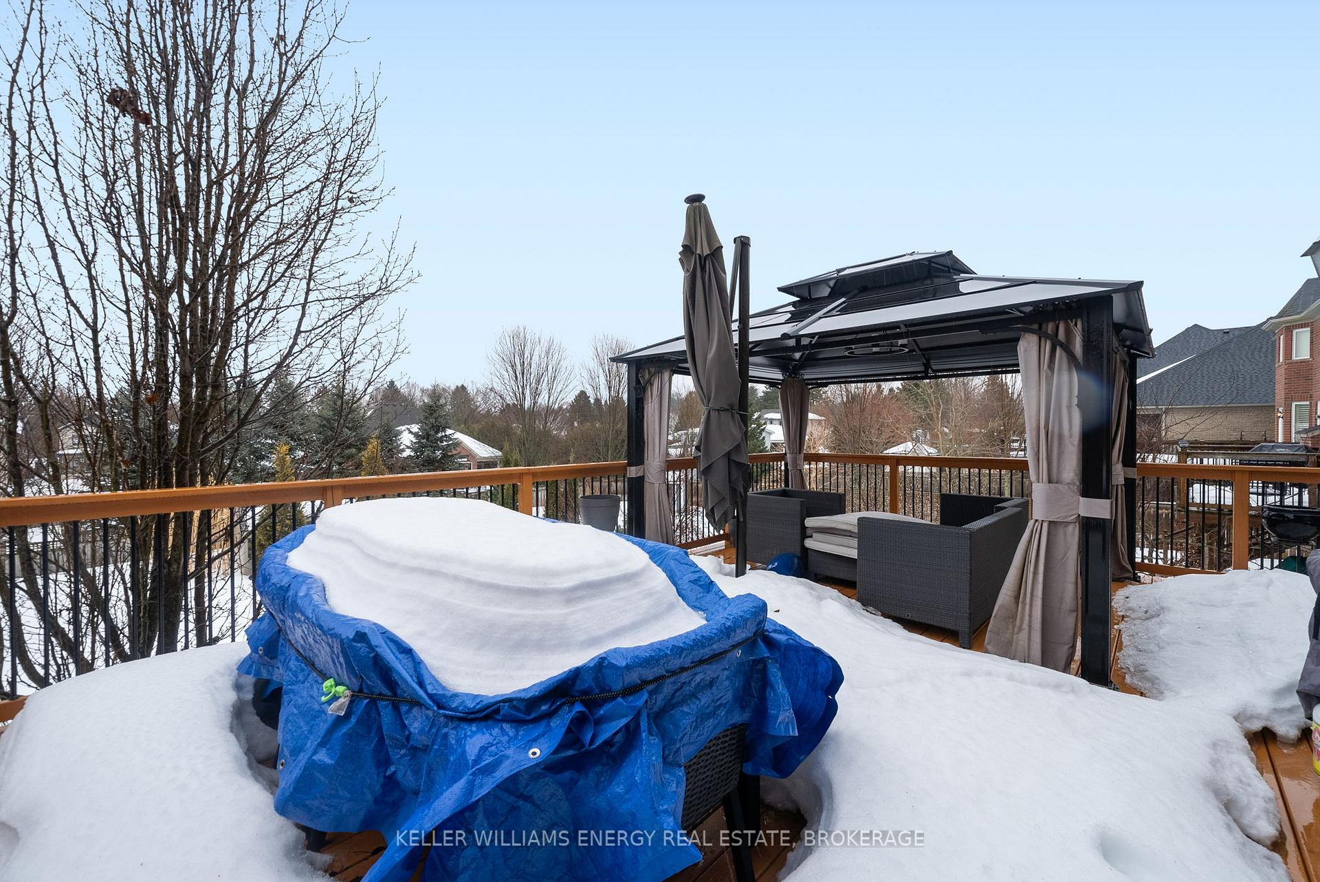 Photo 28 of 92 Campbell Drive, Uxbridge — HOMEH
