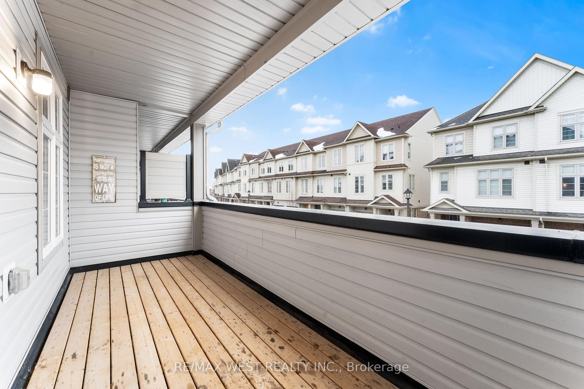 Photo 10 of 10 Westbury Way, Whitby, Brooklin — HOMEH